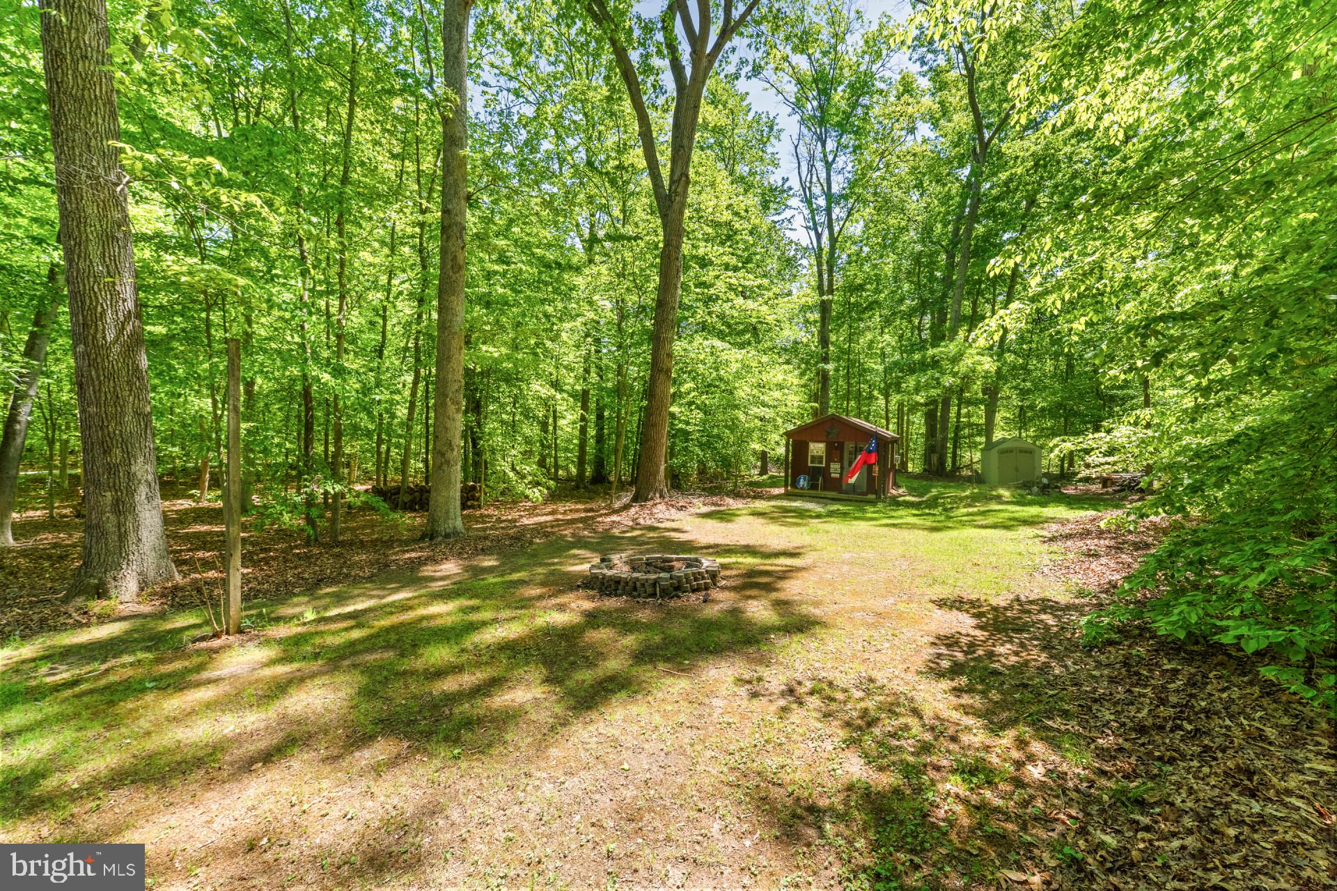 LAKE OCCOQUAN SHORES - Residential