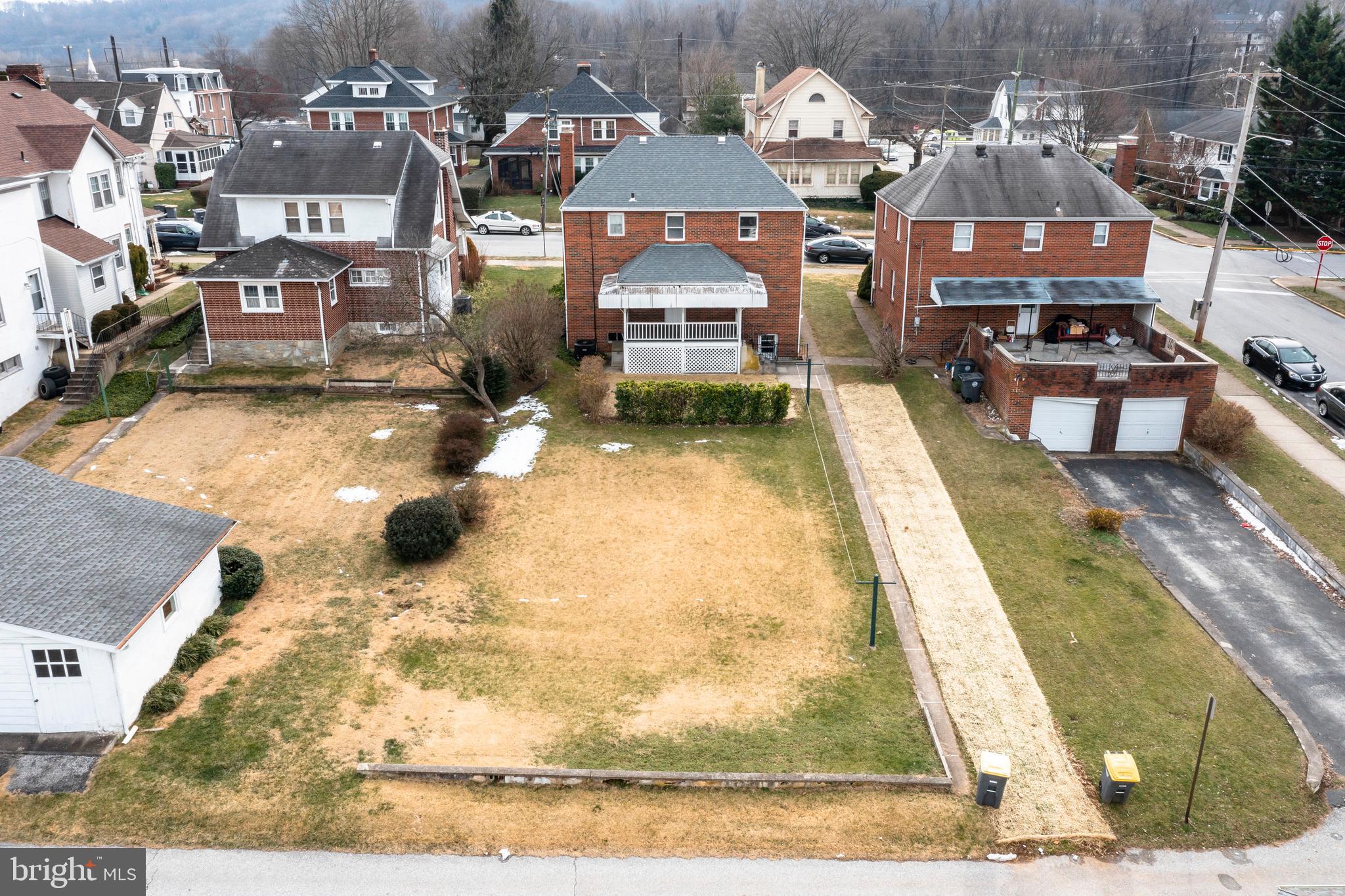 DOWNINGTOWN - Residential