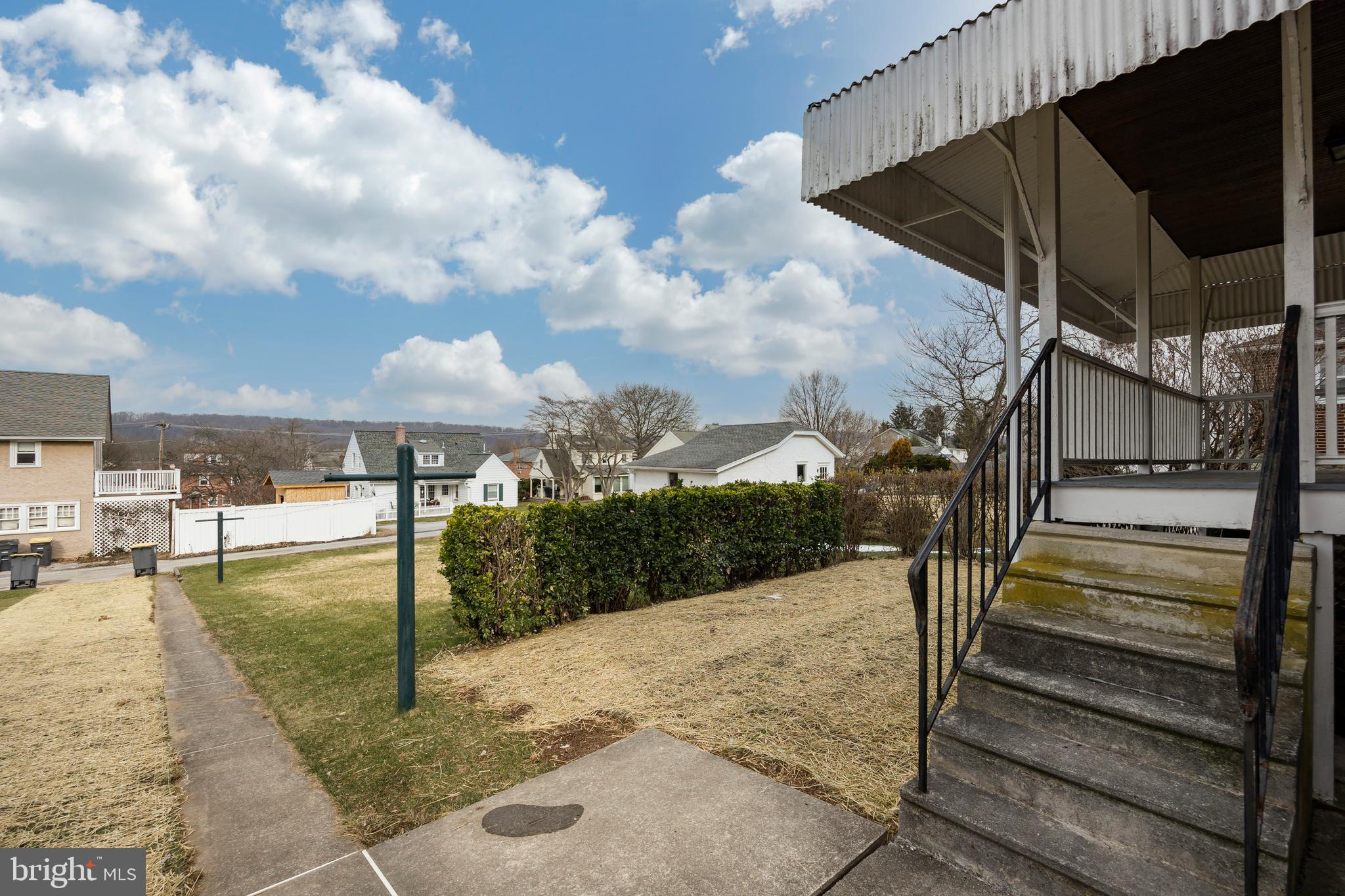 DOWNINGTOWN - Residential