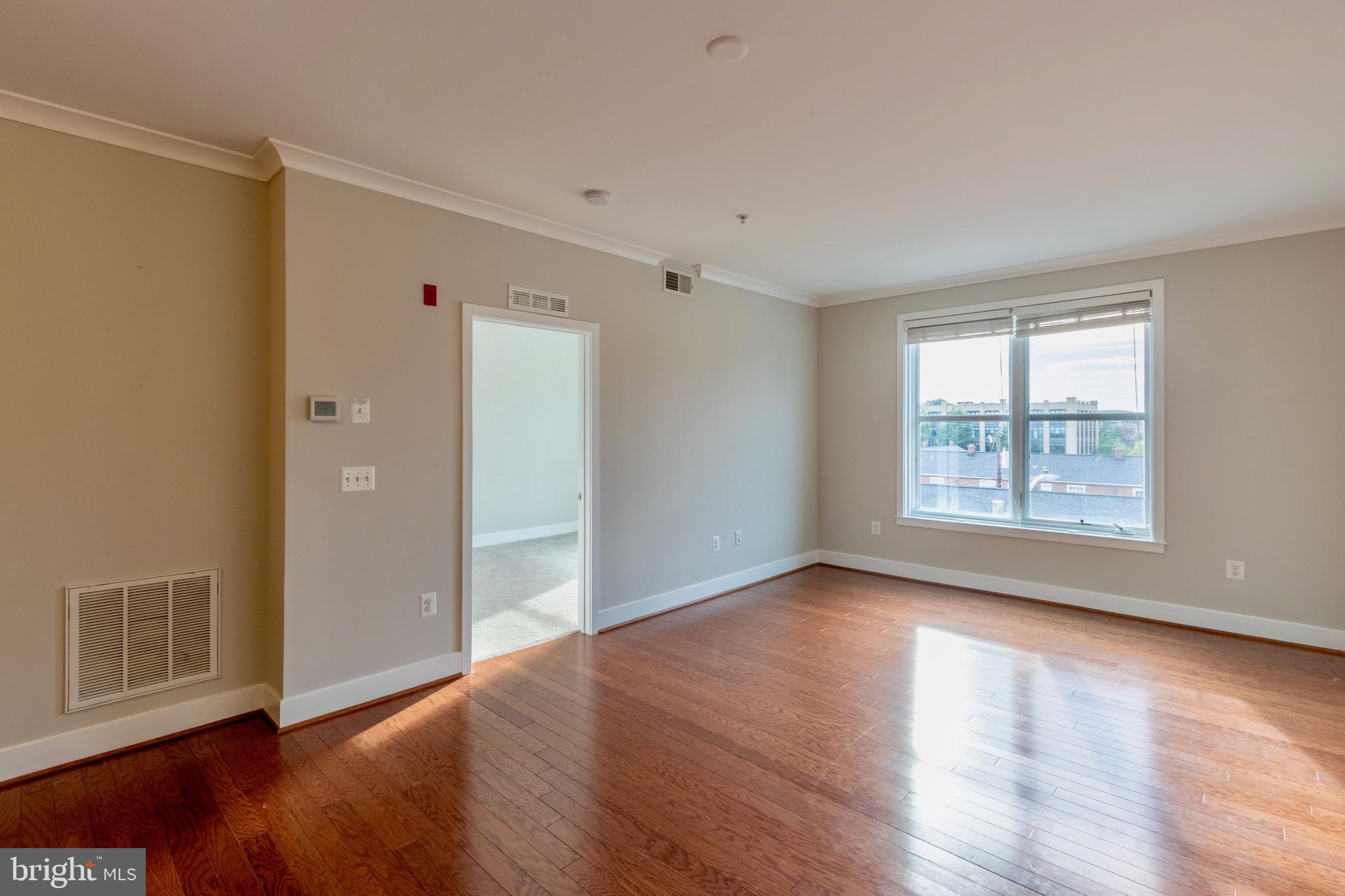 OLD TOWN COMMONS - Residential Lease