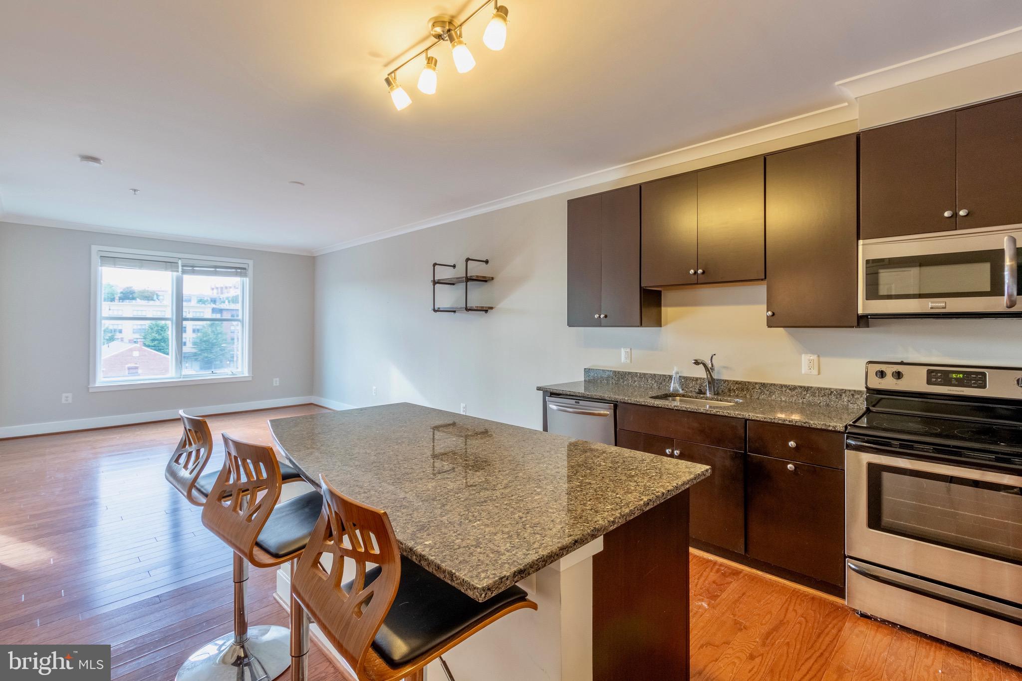 OLD TOWN COMMONS - Residential Lease