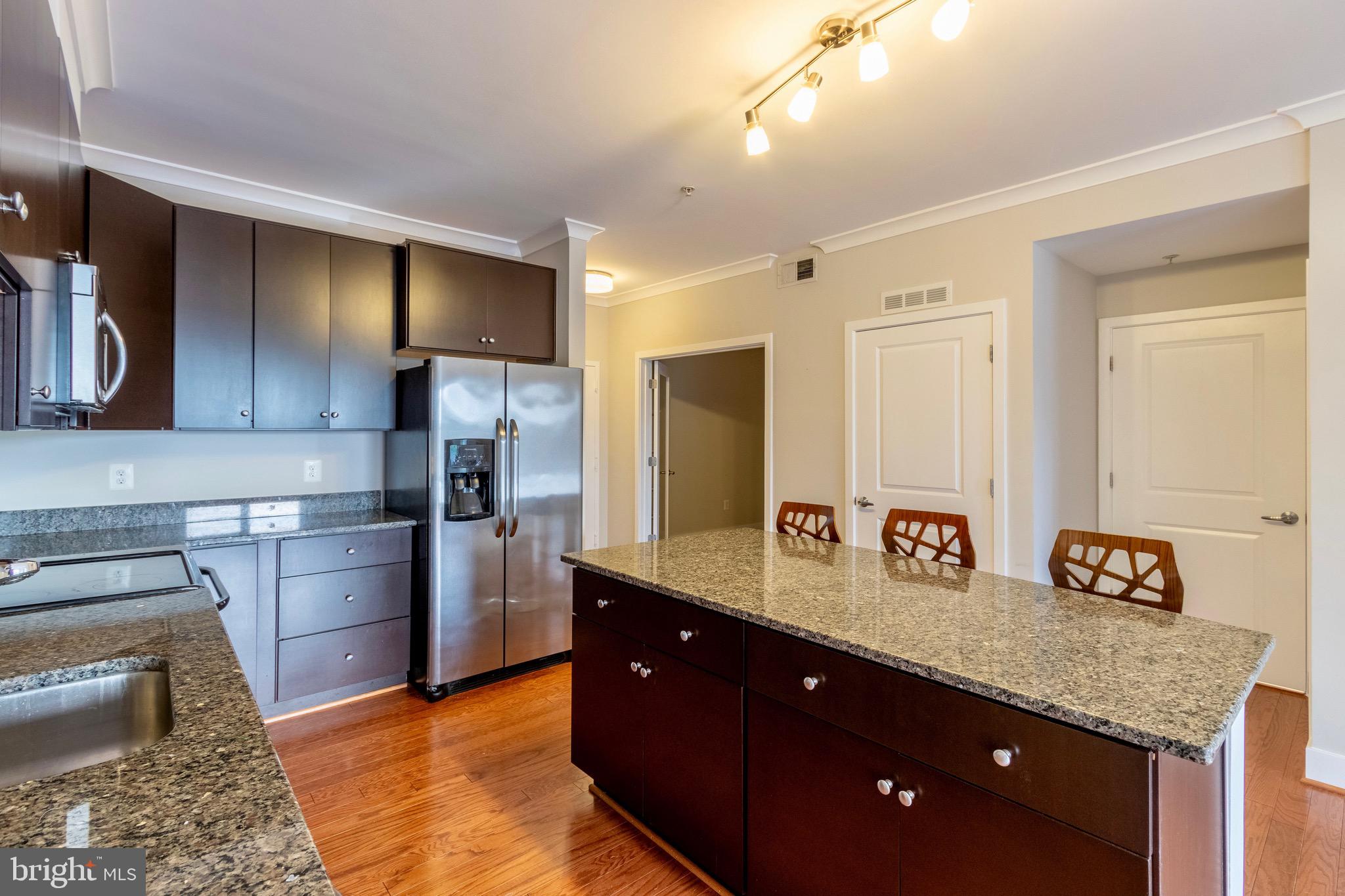 OLD TOWN COMMONS - Residential Lease