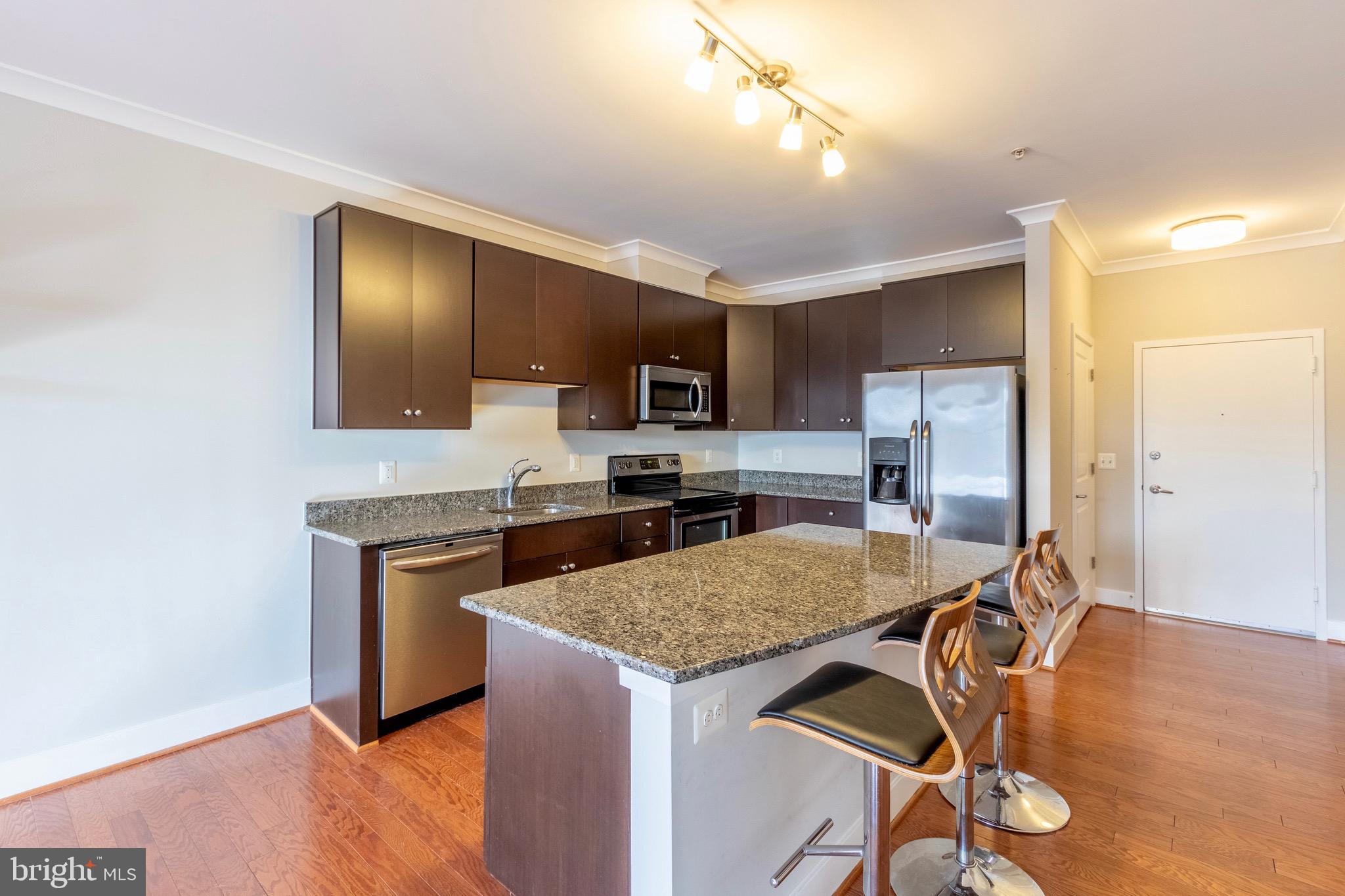 OLD TOWN COMMONS - Residential Lease