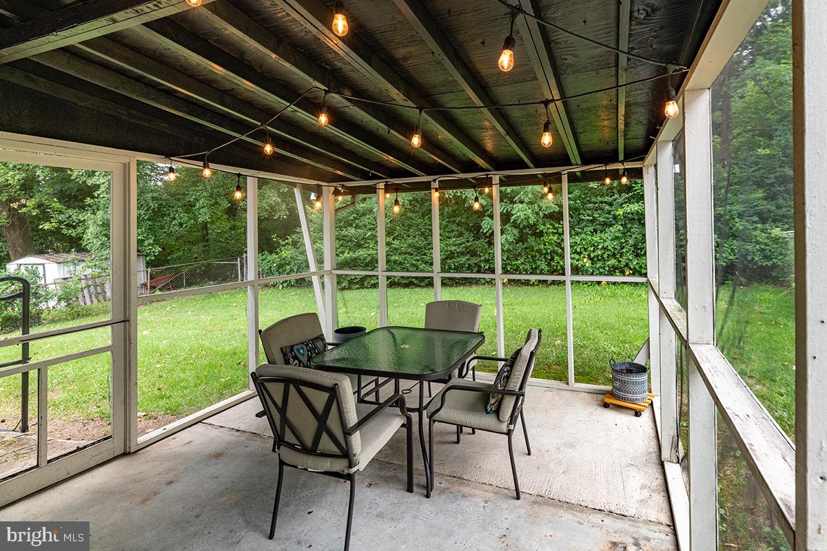 EAST RIVERDALE - Residential Lease