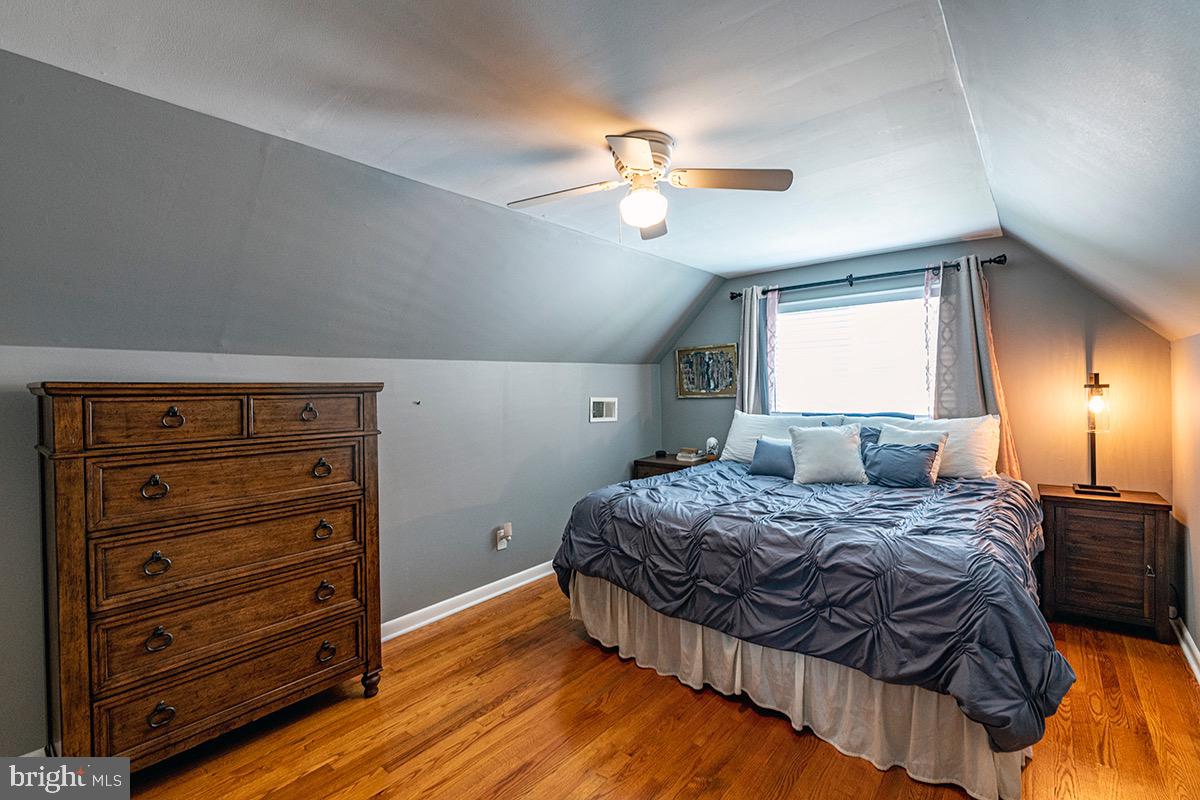 EAST RIVERDALE - Residential Lease