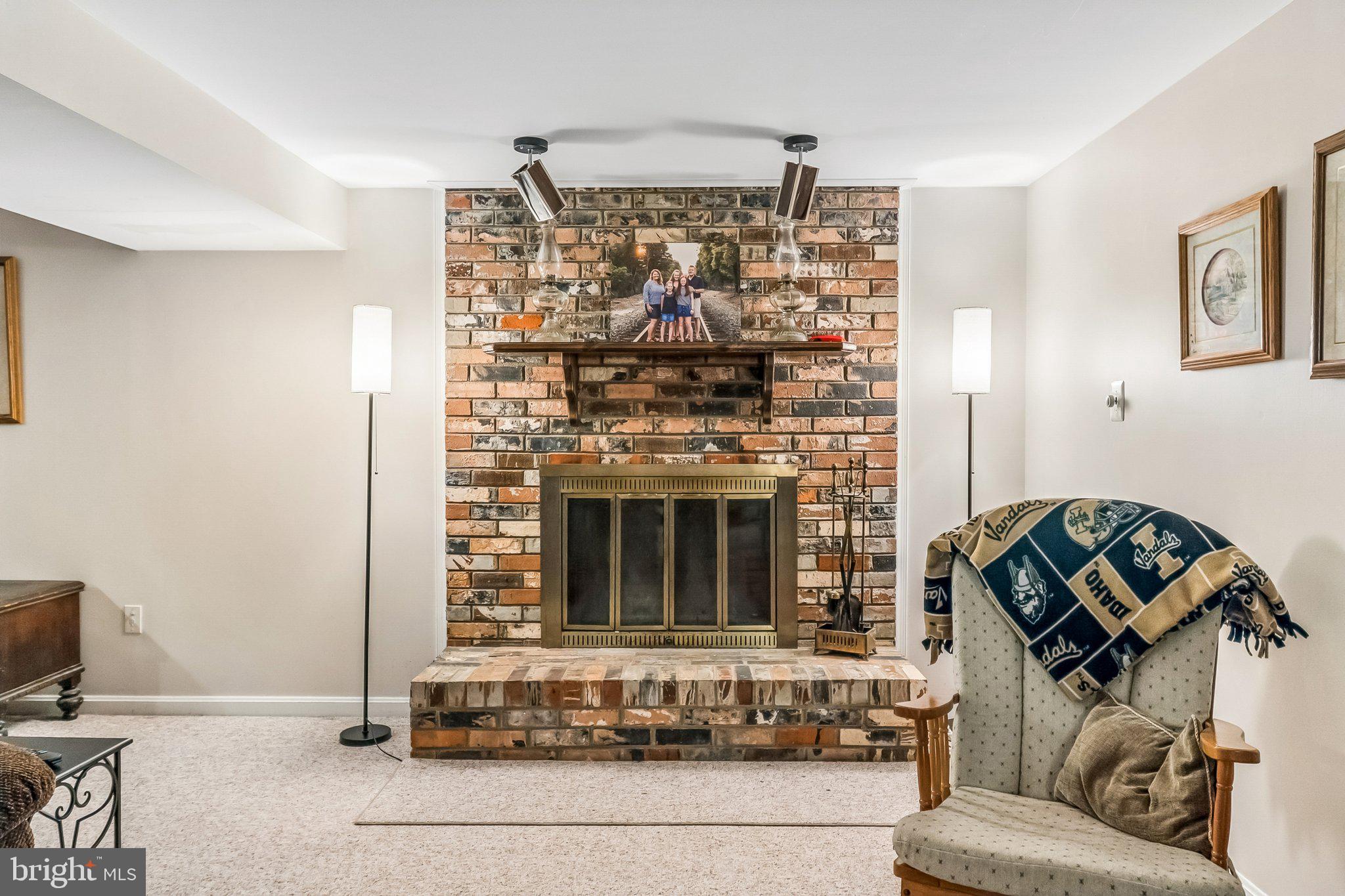 MACRIDGE ESTATES - Residential