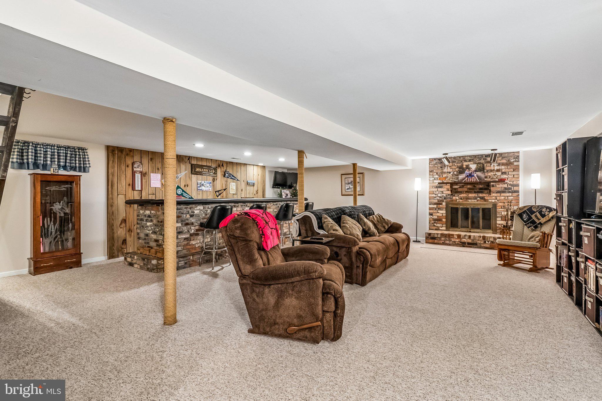 MACRIDGE ESTATES - Residential