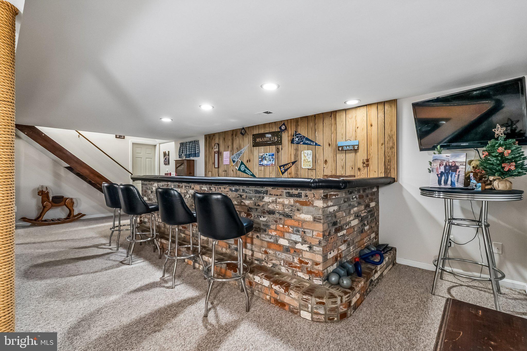 MACRIDGE ESTATES - Residential