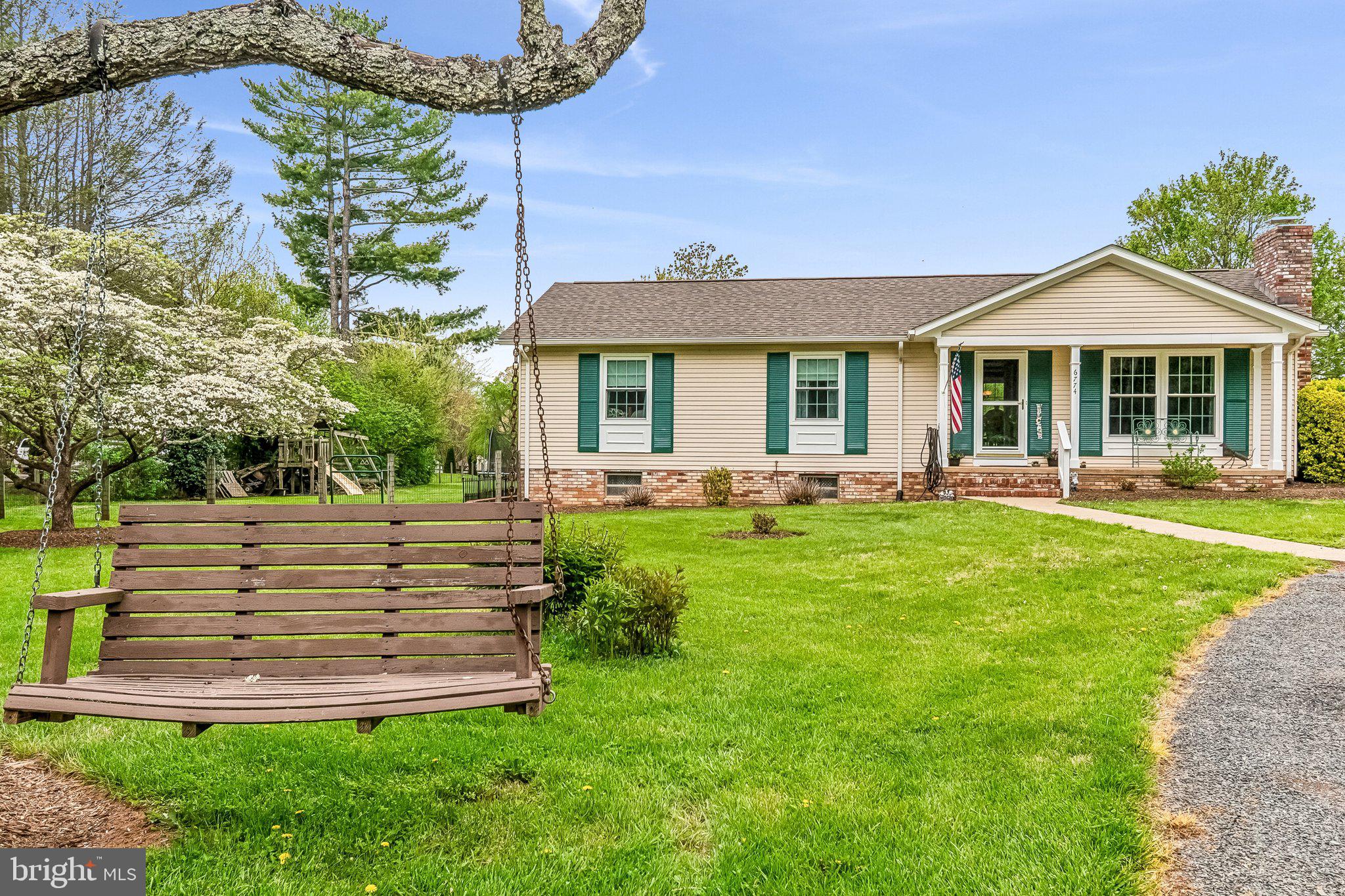 MACRIDGE ESTATES - Residential