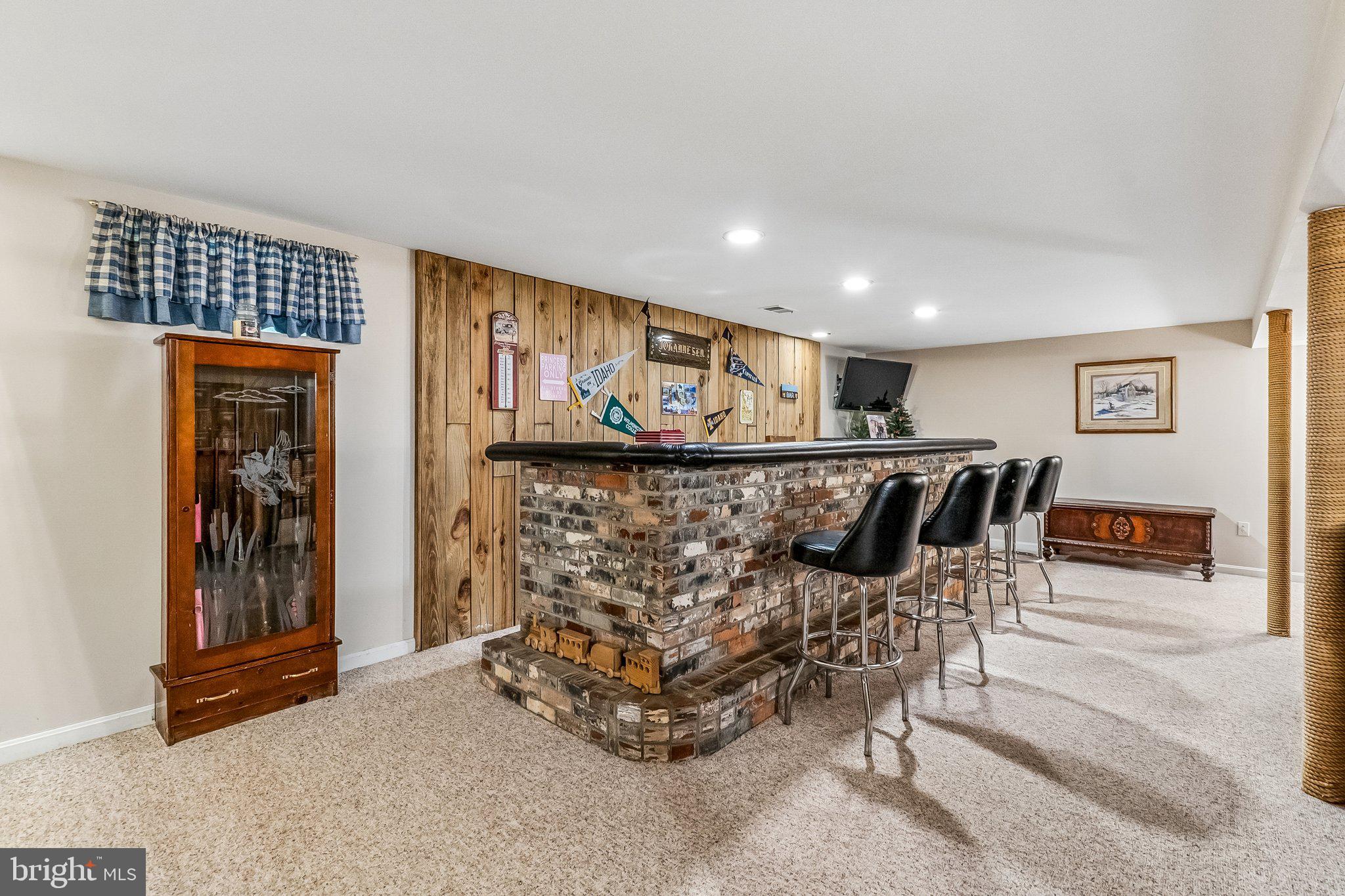 MACRIDGE ESTATES - Residential