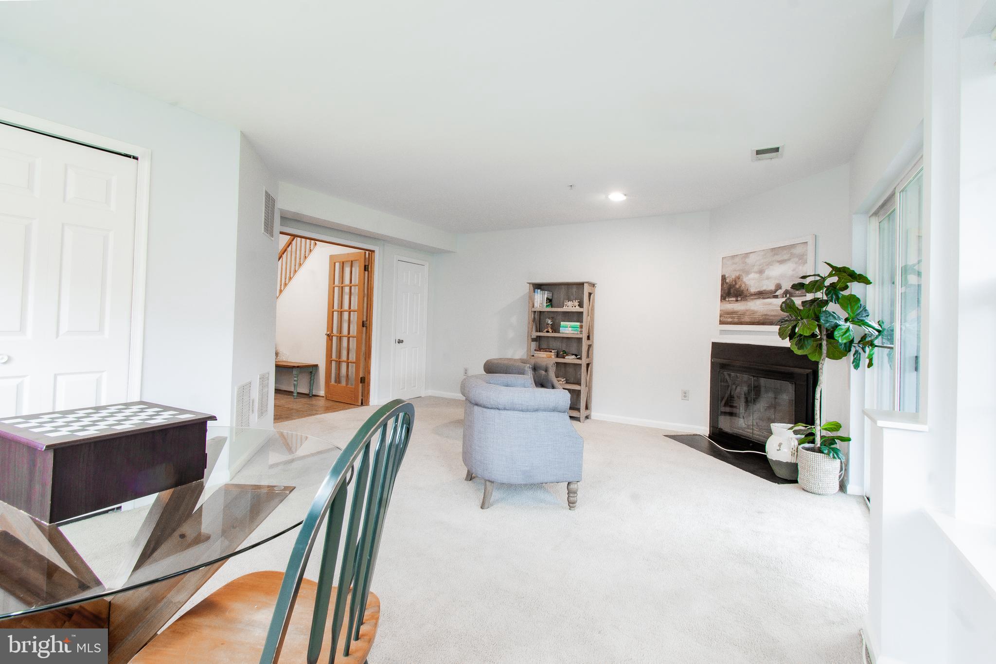 RUSSETT - Residential