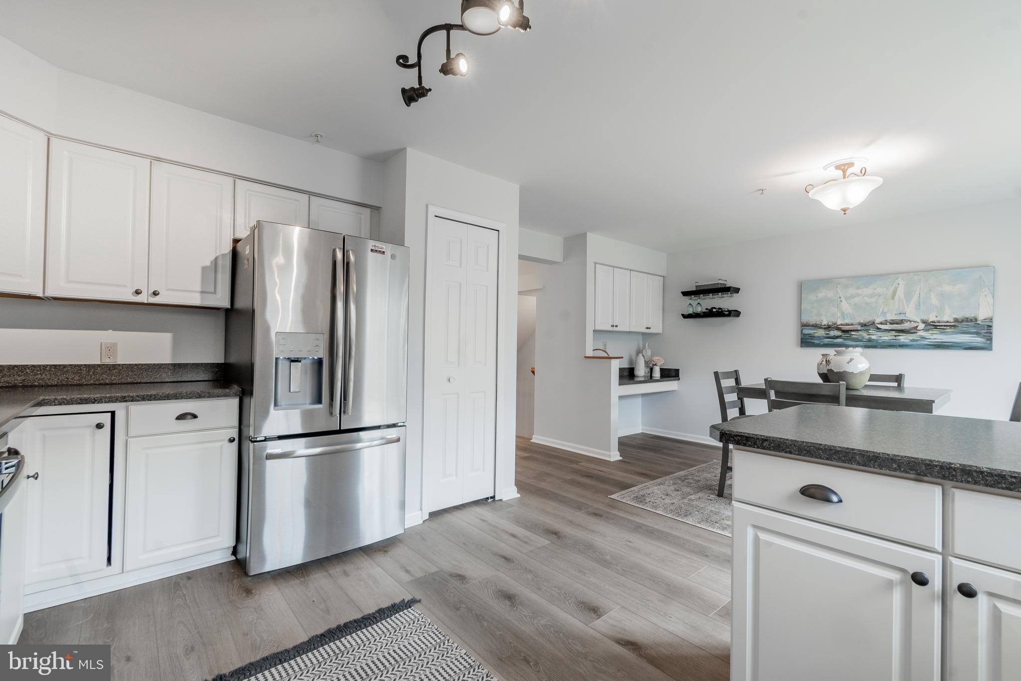 RUSSETT - Residential