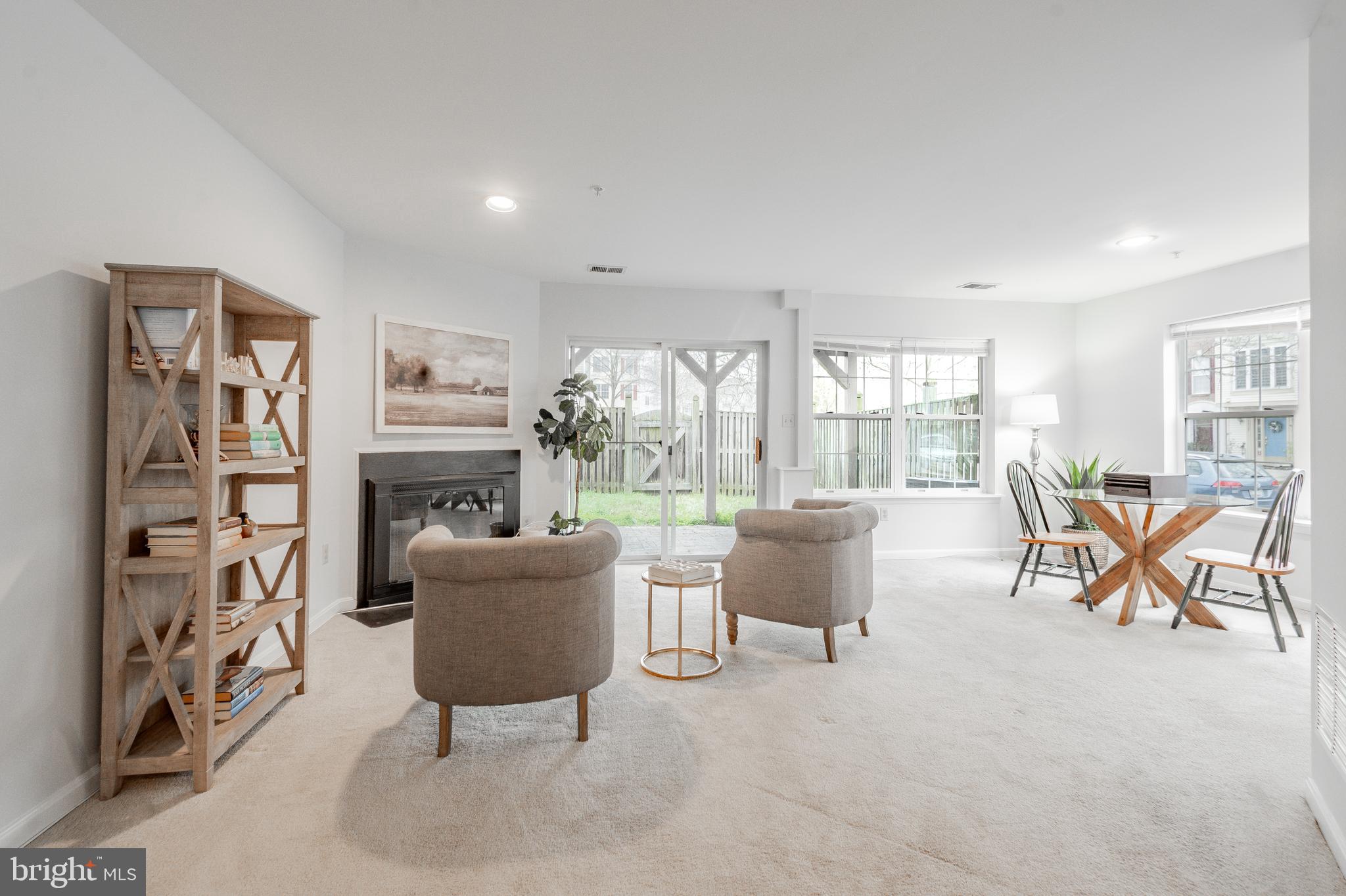 RUSSETT - Residential