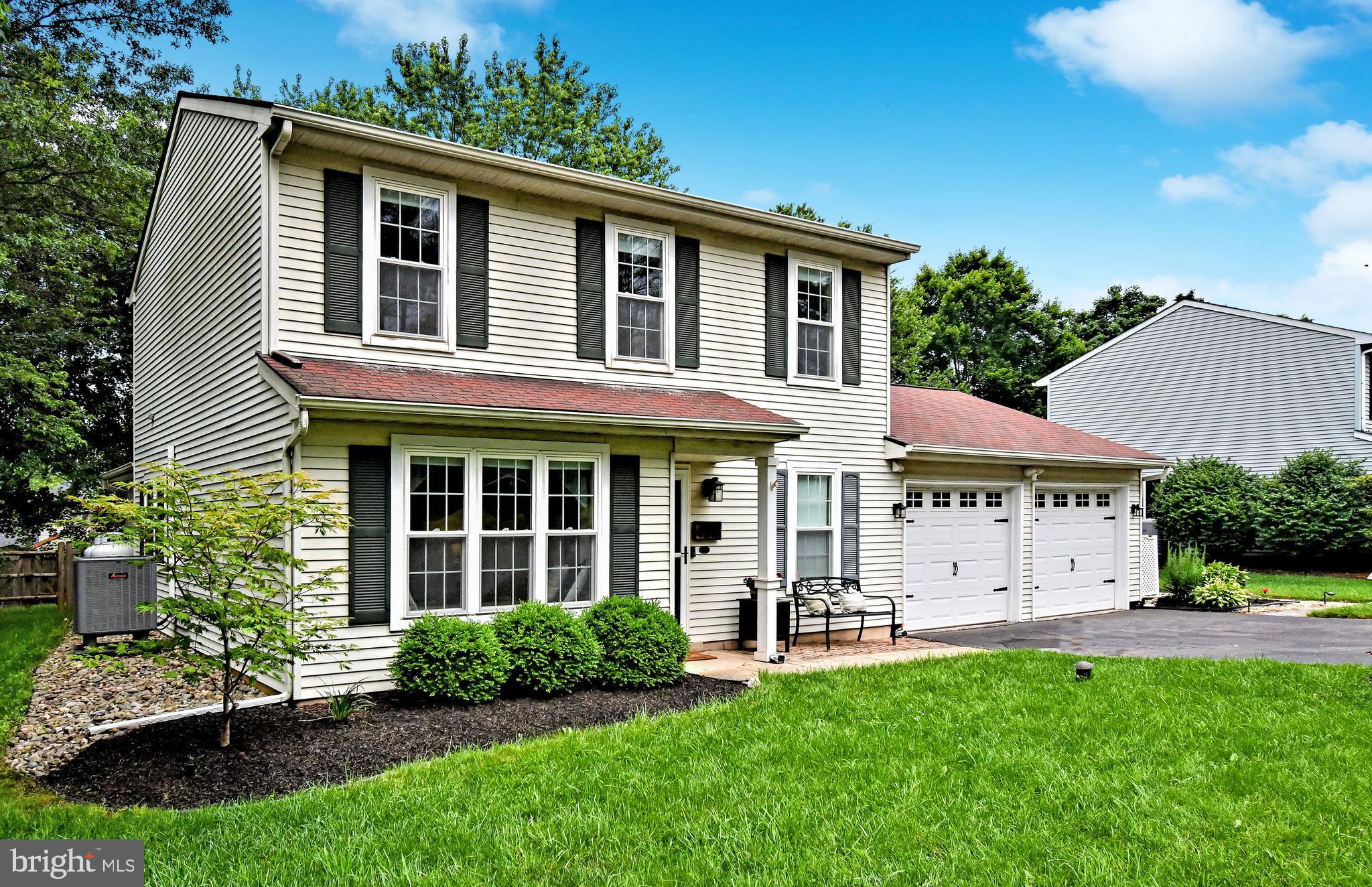 425 OAK DRIVE