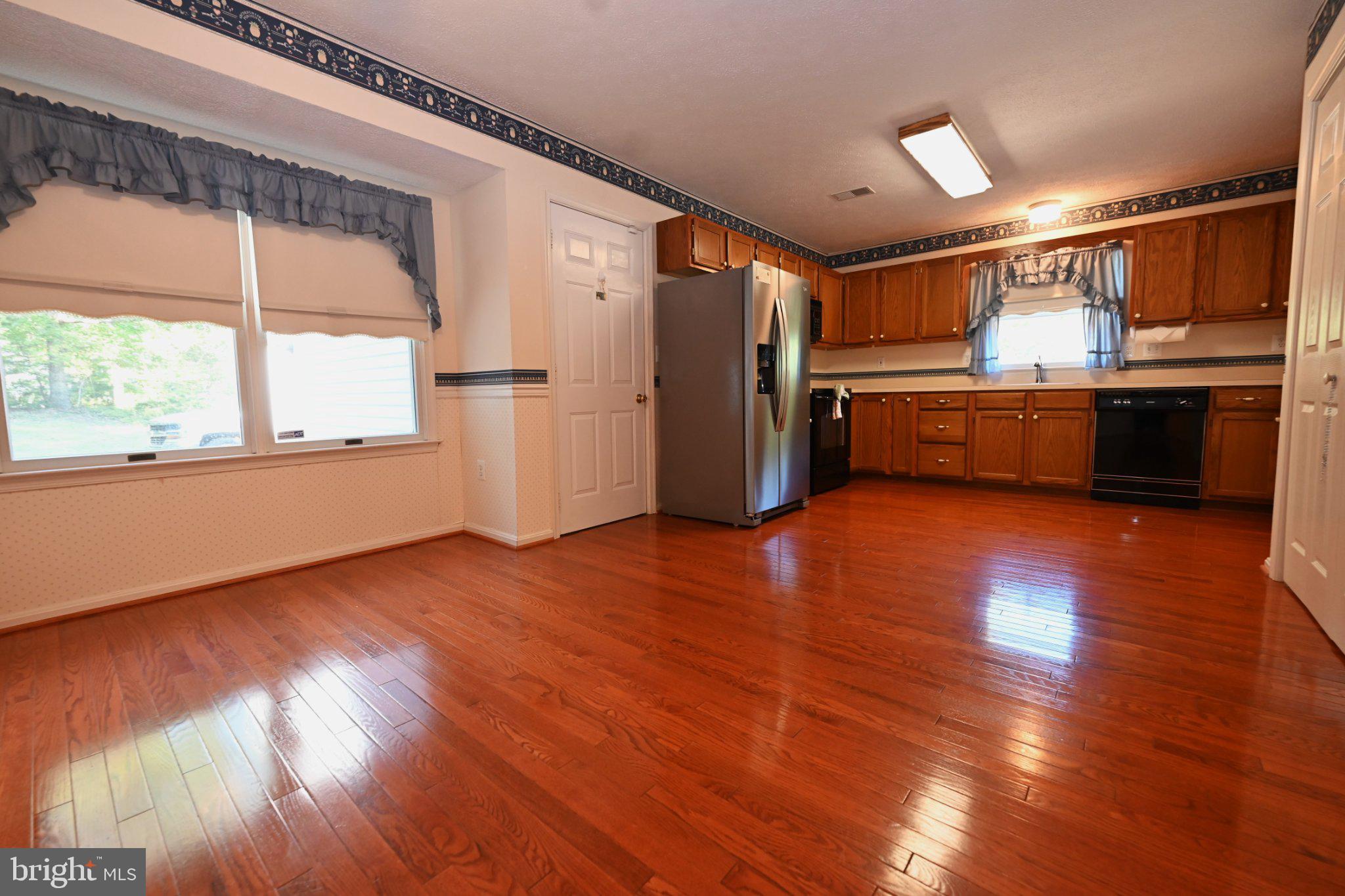 9025 BASSWOOD RUN