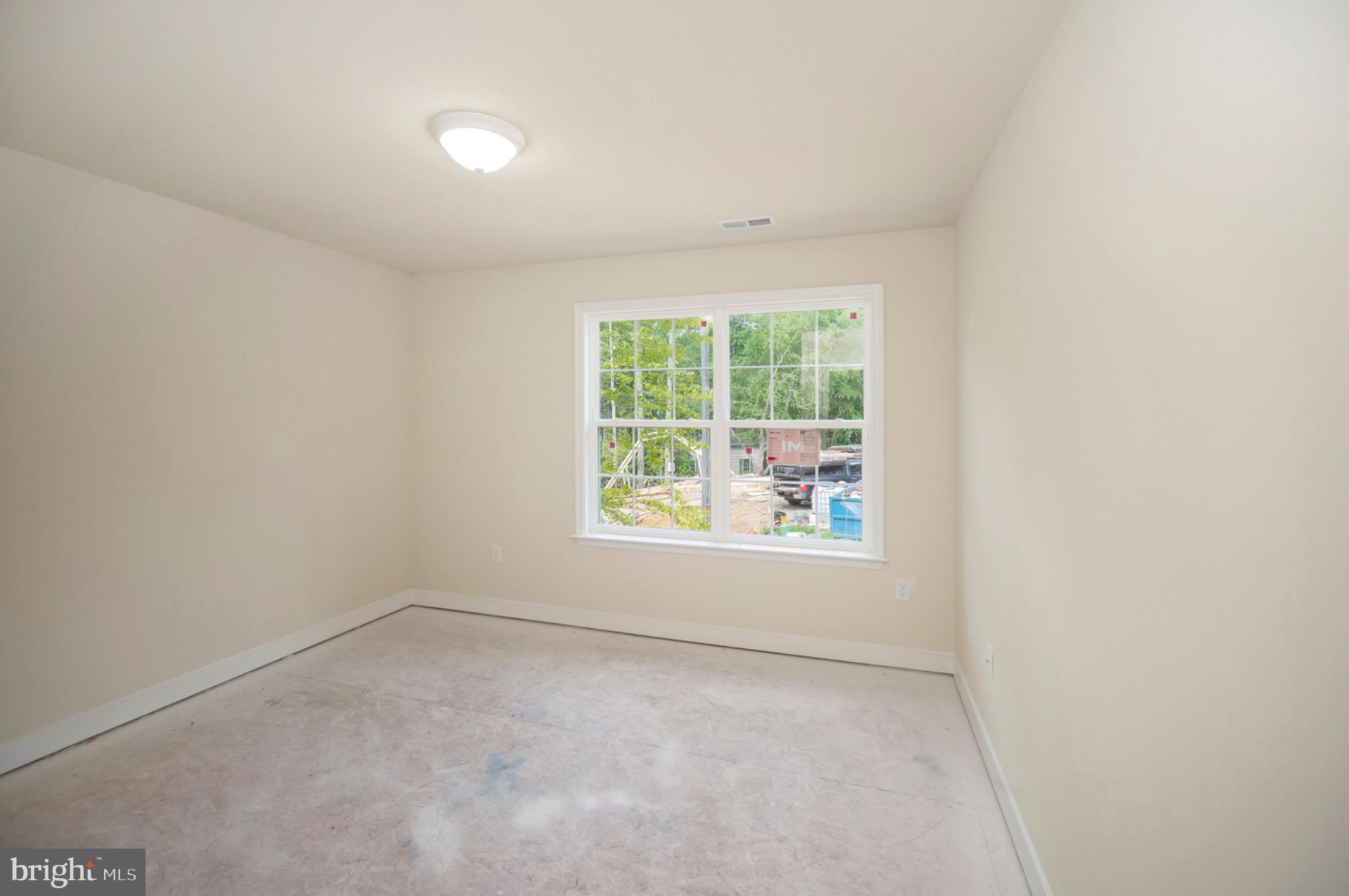 PRESIDNTIAL LAKE - Residential