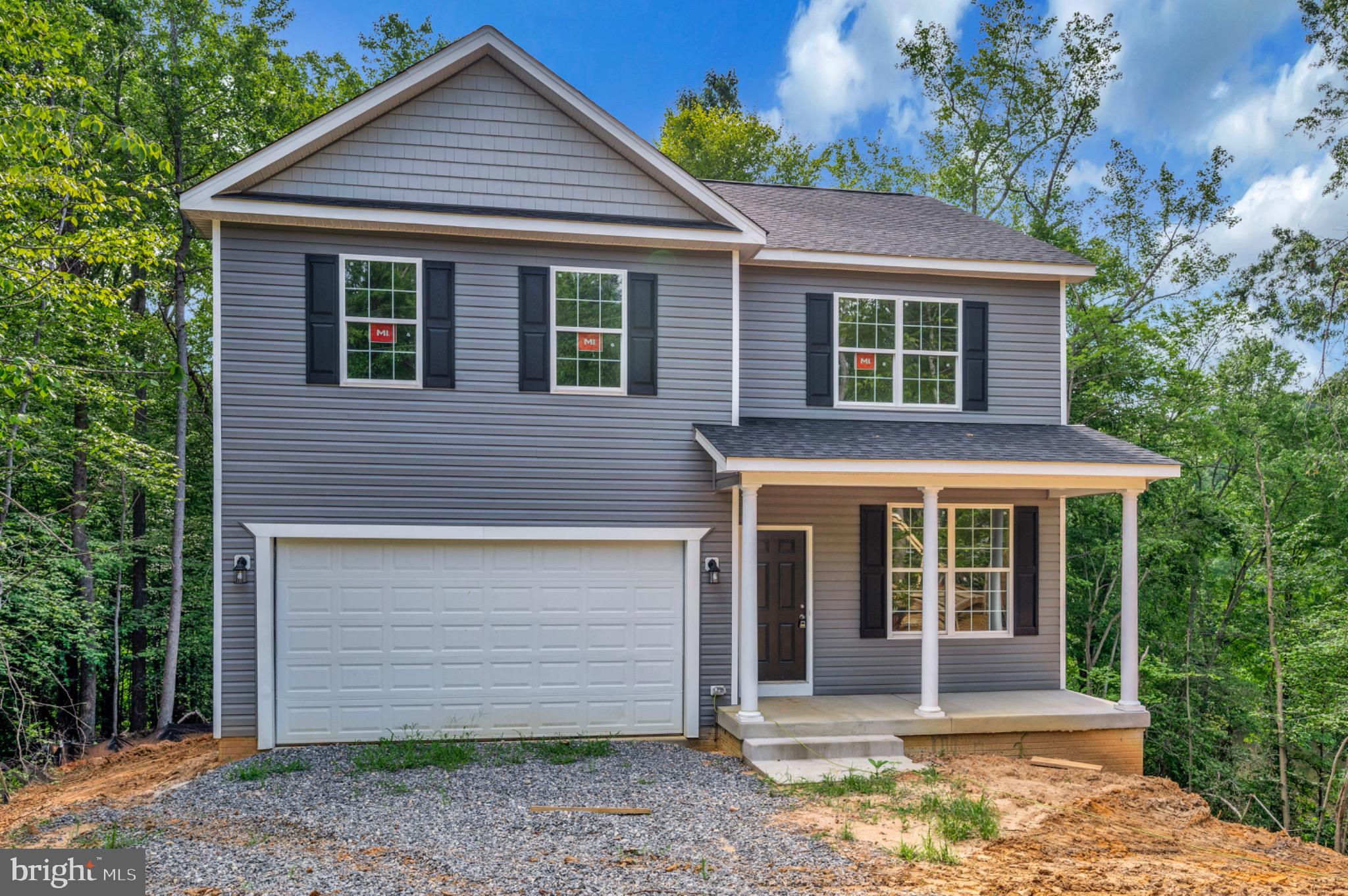 PRESIDNTIAL LAKE - Residential