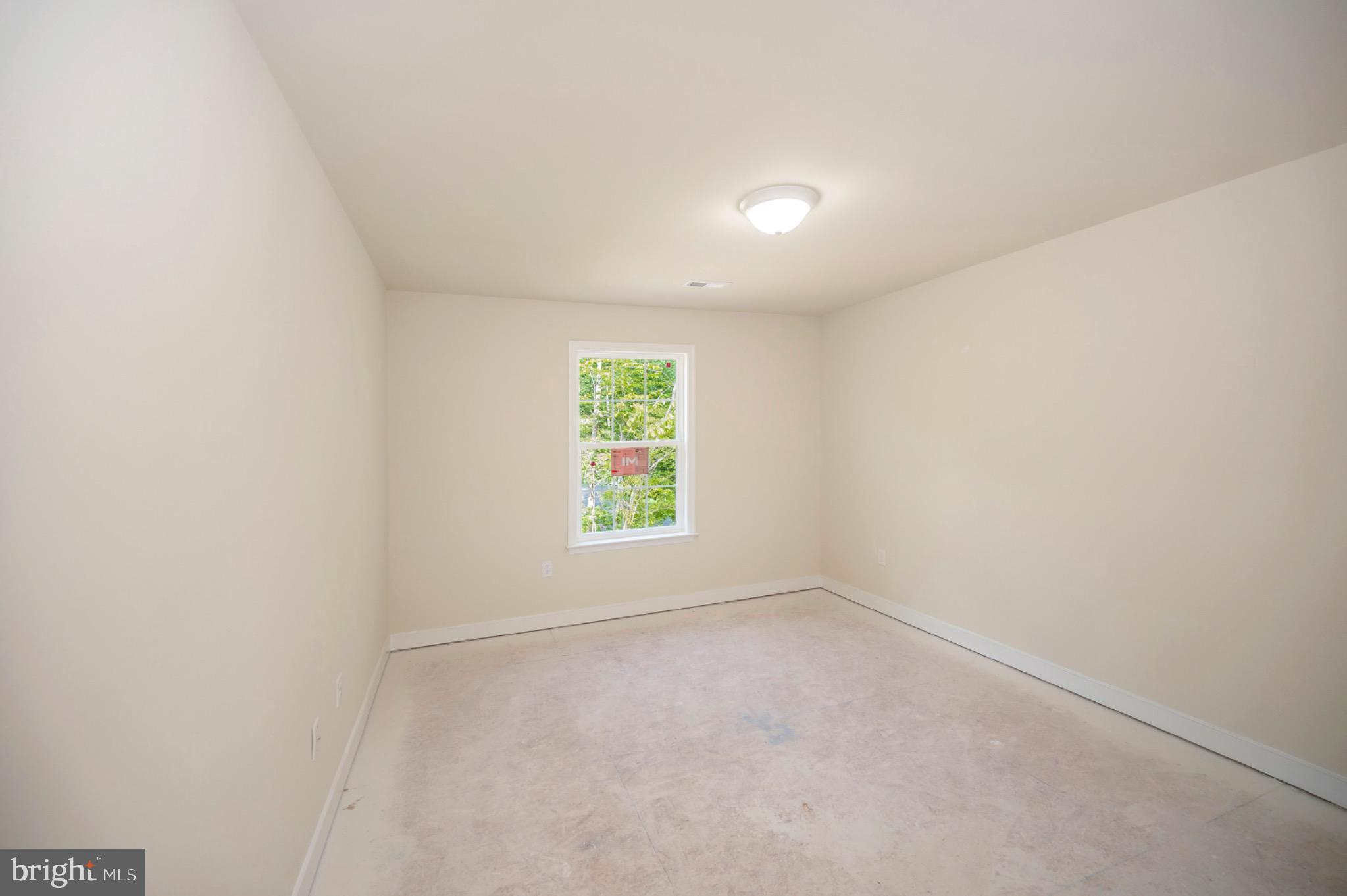 PRESIDNTIAL LAKE - Residential