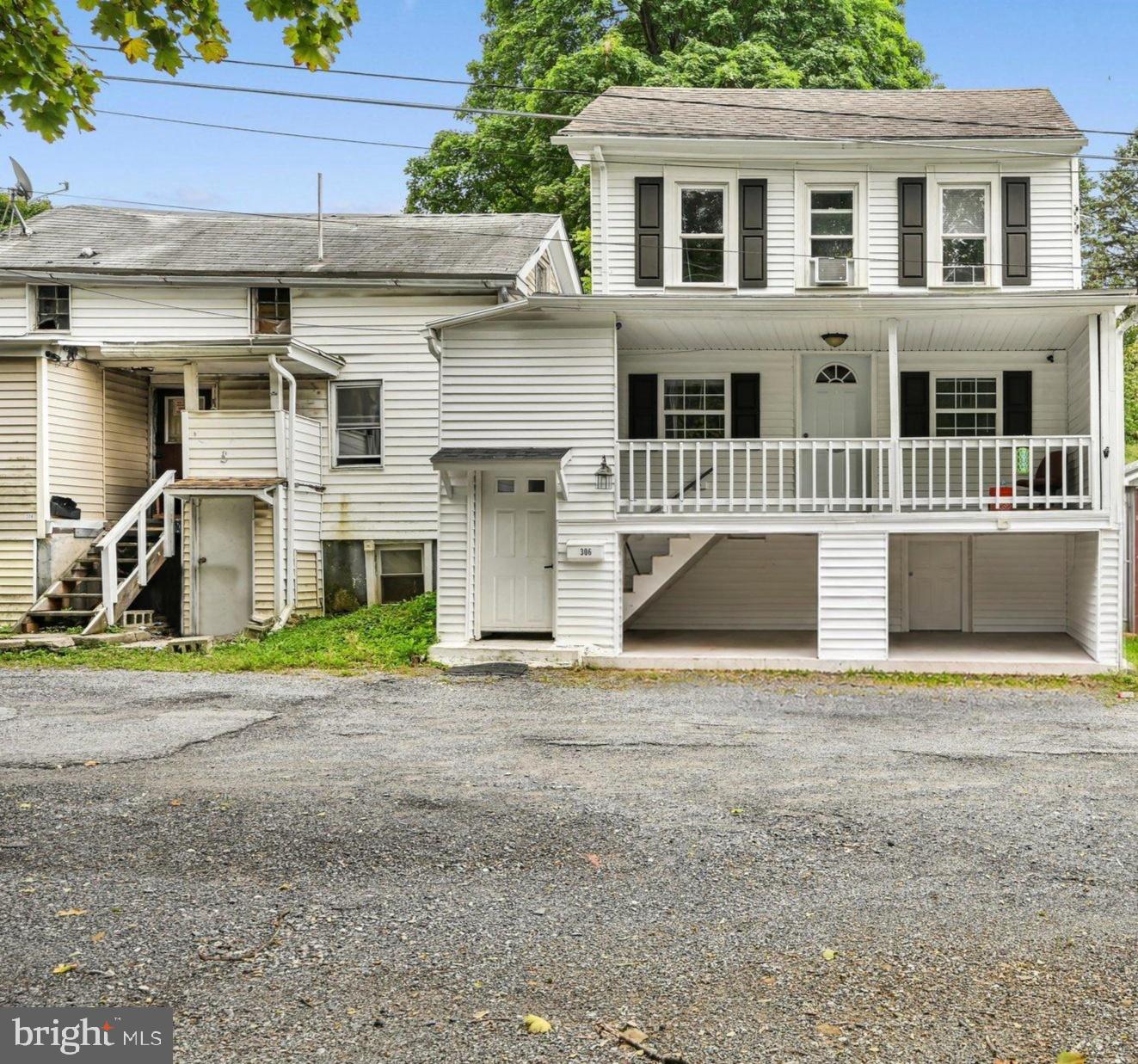 306 E ELM STREET