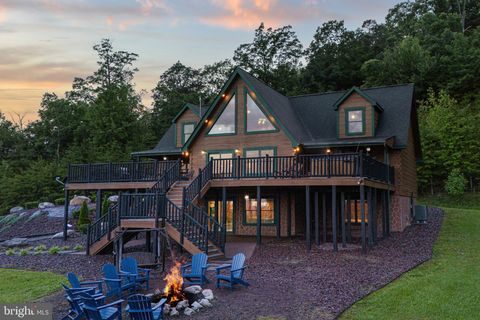 225 LOG HOME PLACE STANLEY VA 22851
