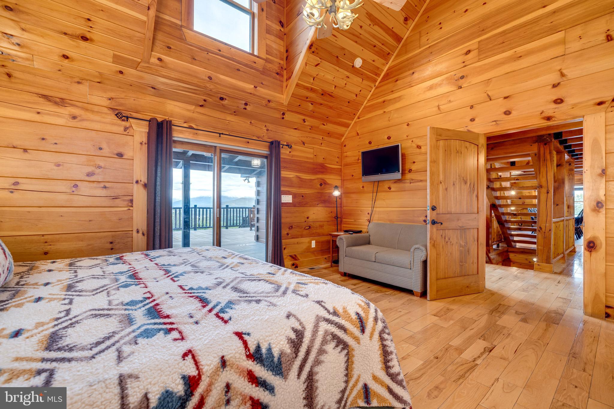 BATTLE CREEK FOREST - Residential