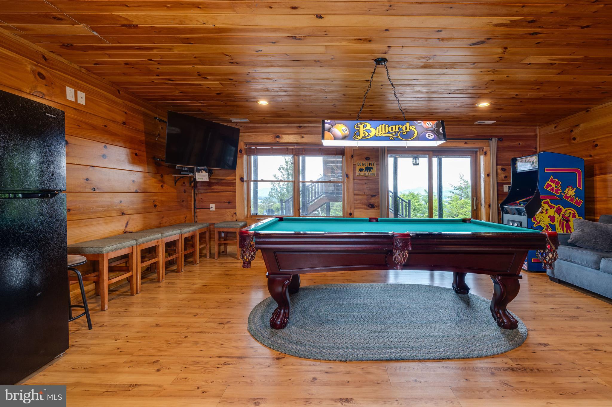 BATTLE CREEK FOREST - Residential