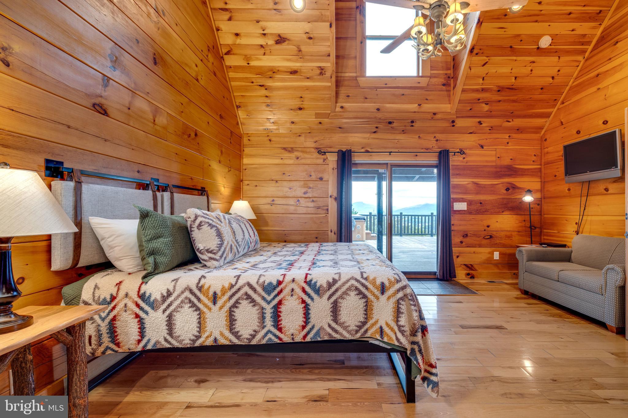 BATTLE CREEK FOREST - Residential