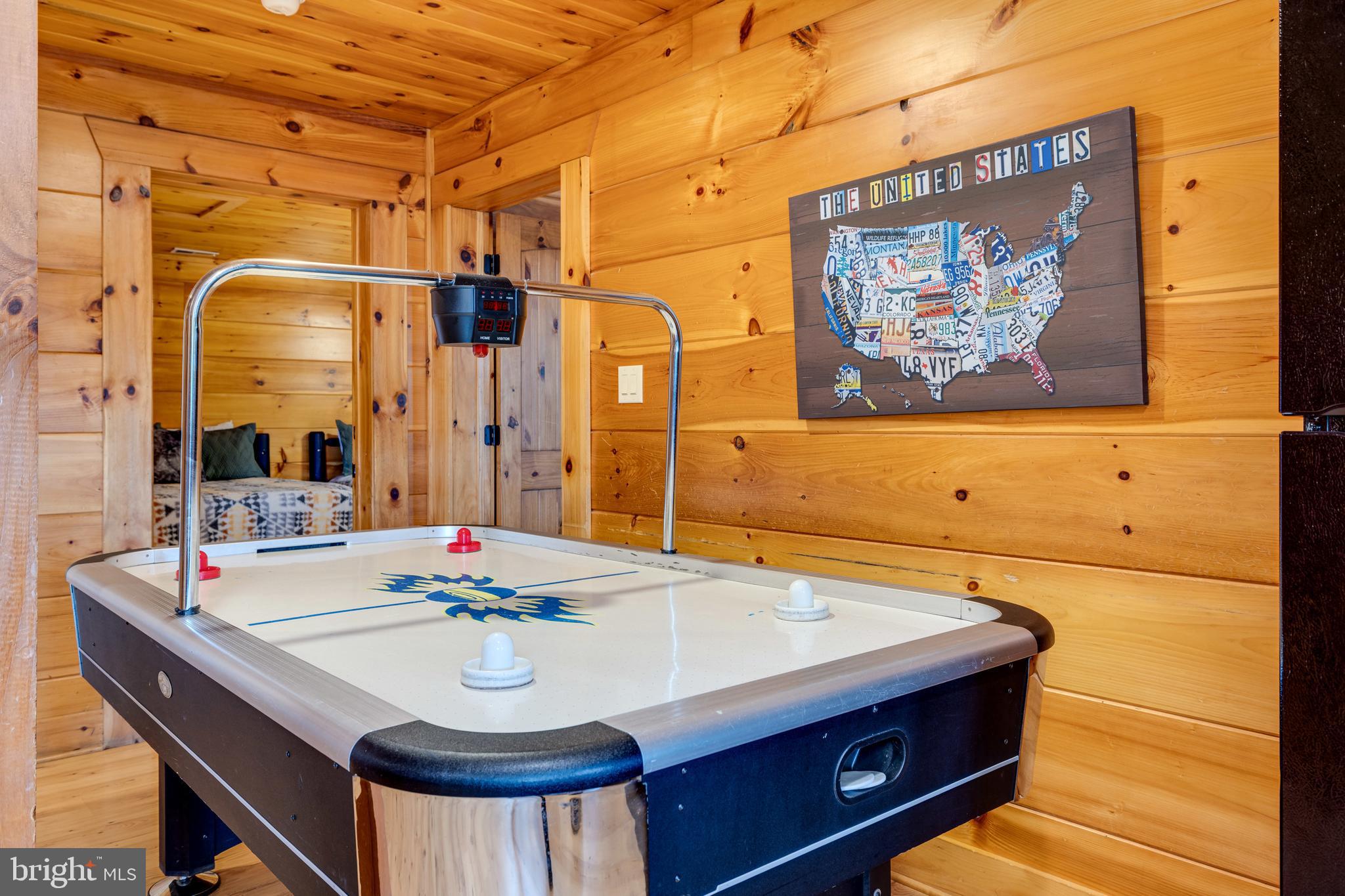 BATTLE CREEK FOREST - Residential