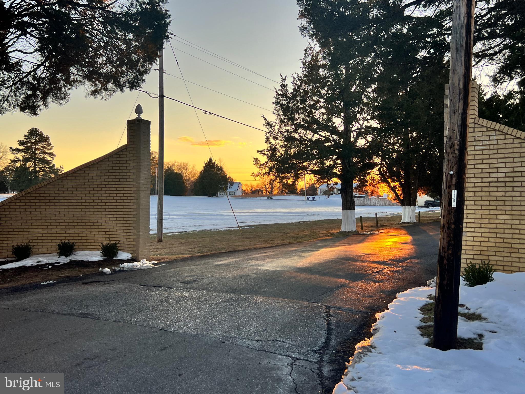 LONGVIEW BOULEVARD