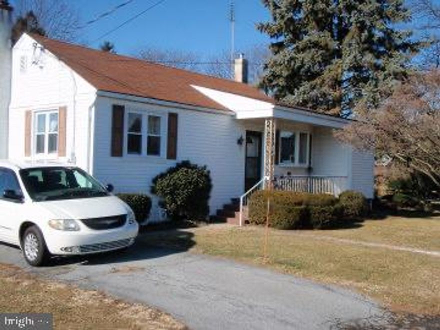 2019 Cornwall Road,  Detached House, 936 Sq Ft. , located within the Office/Institutional zoning district of North Cornwall Twp  containing 0.3 Acres. Please refer to the provided documents for allowable uses within the zoning district.  For any questions regarding allowable uses, contact North Cornwall Twp using the provided contact information. Nearby amenities to name a few, Mick's Restaurant, Sheetz, Lowes, Target, Giant, Cedar Crest Middle & High Schools, Lebanon Area Fairgrounds,