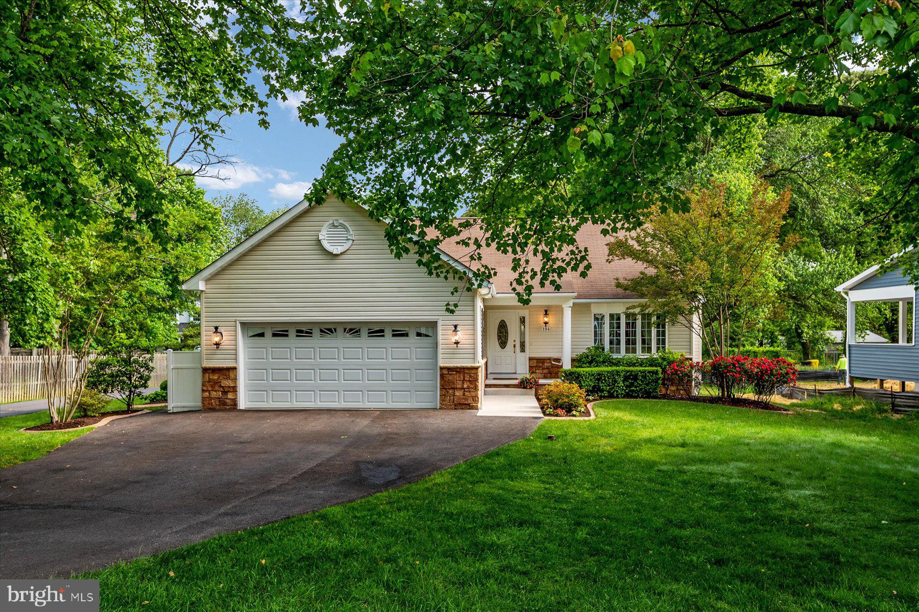 CYPRESS CREEK - Residential