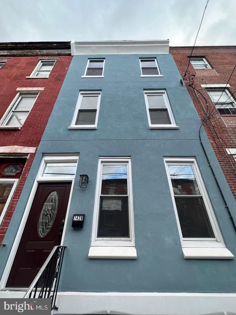 PHILADELPHIA - Residential