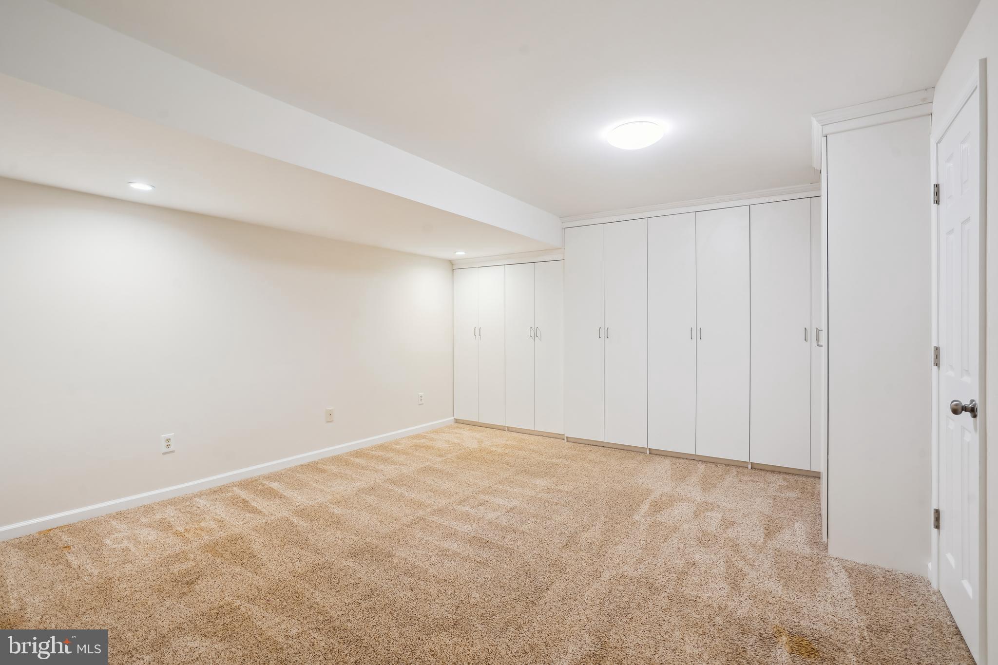 CROSSPOINTE - Residential