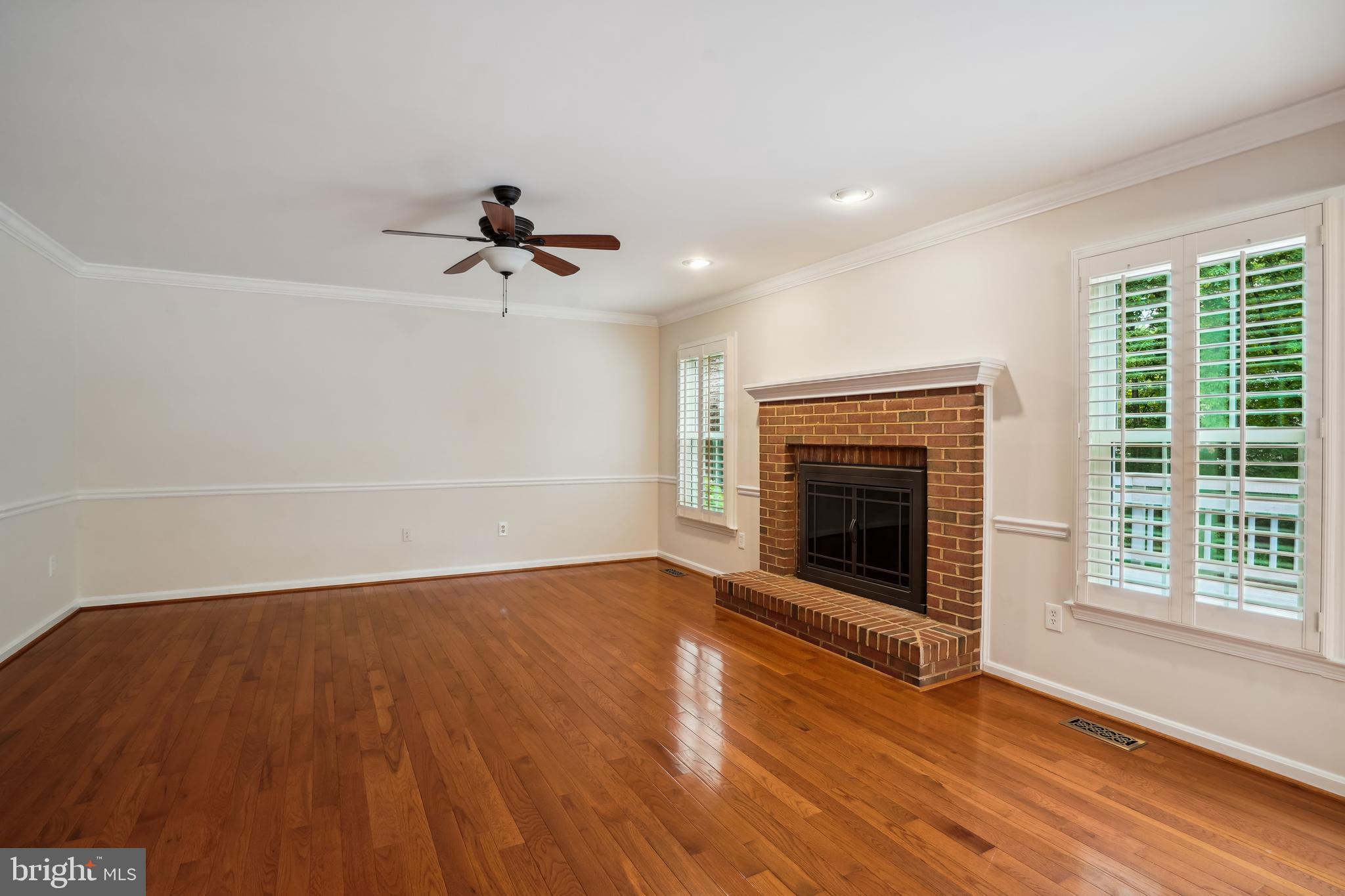 CROSSPOINTE - Residential