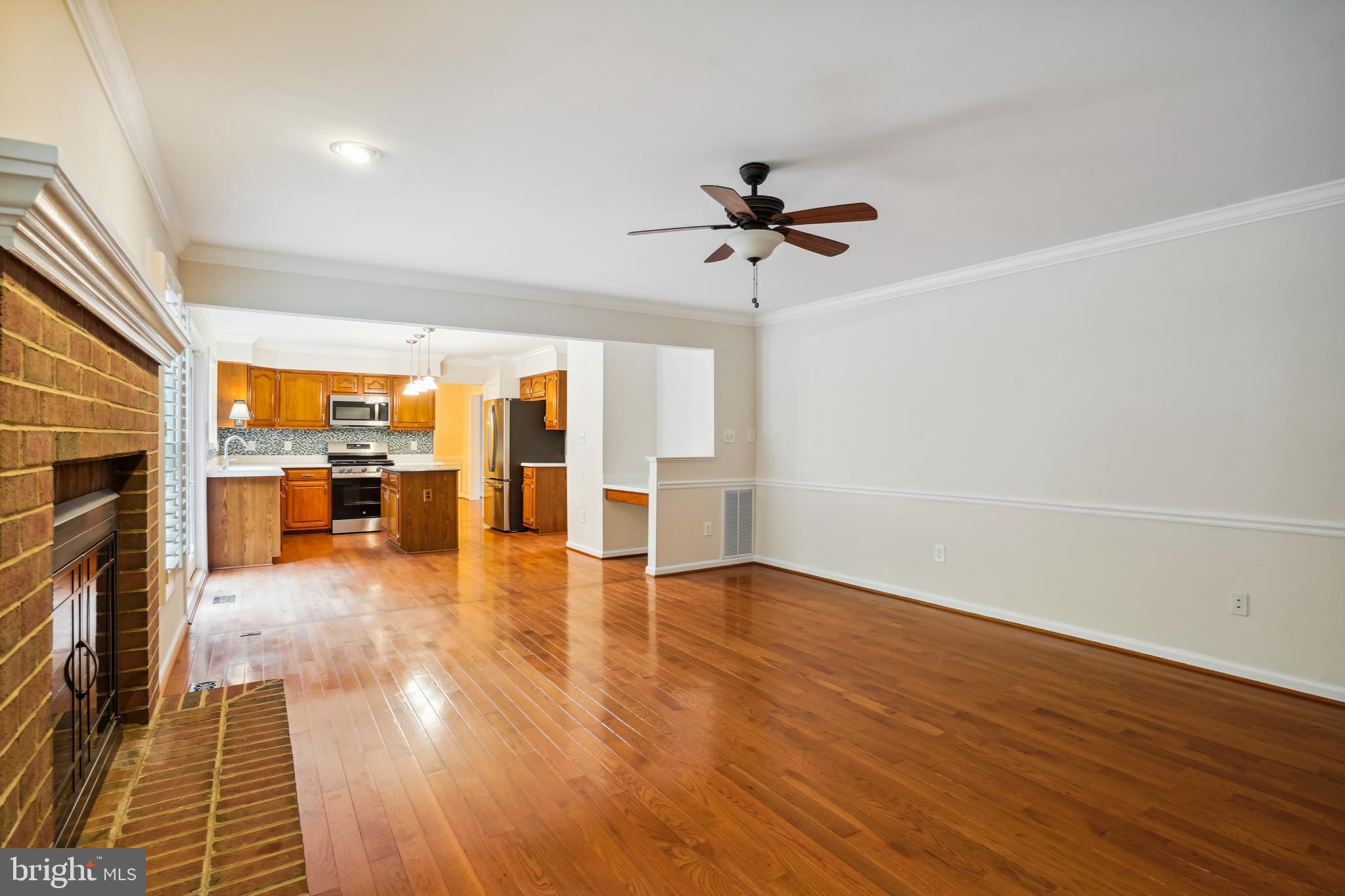 CROSSPOINTE - Residential