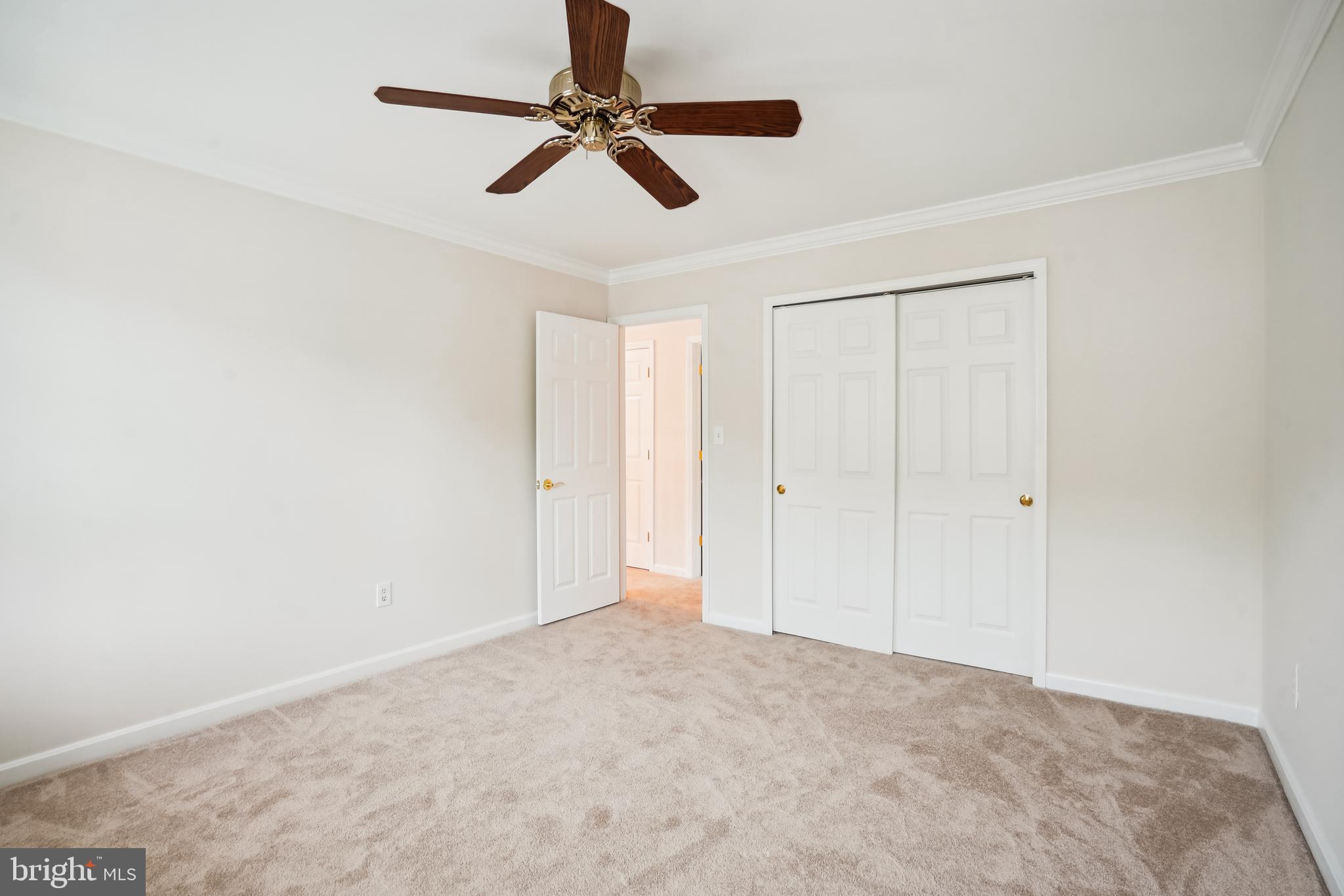 CROSSPOINTE - Residential