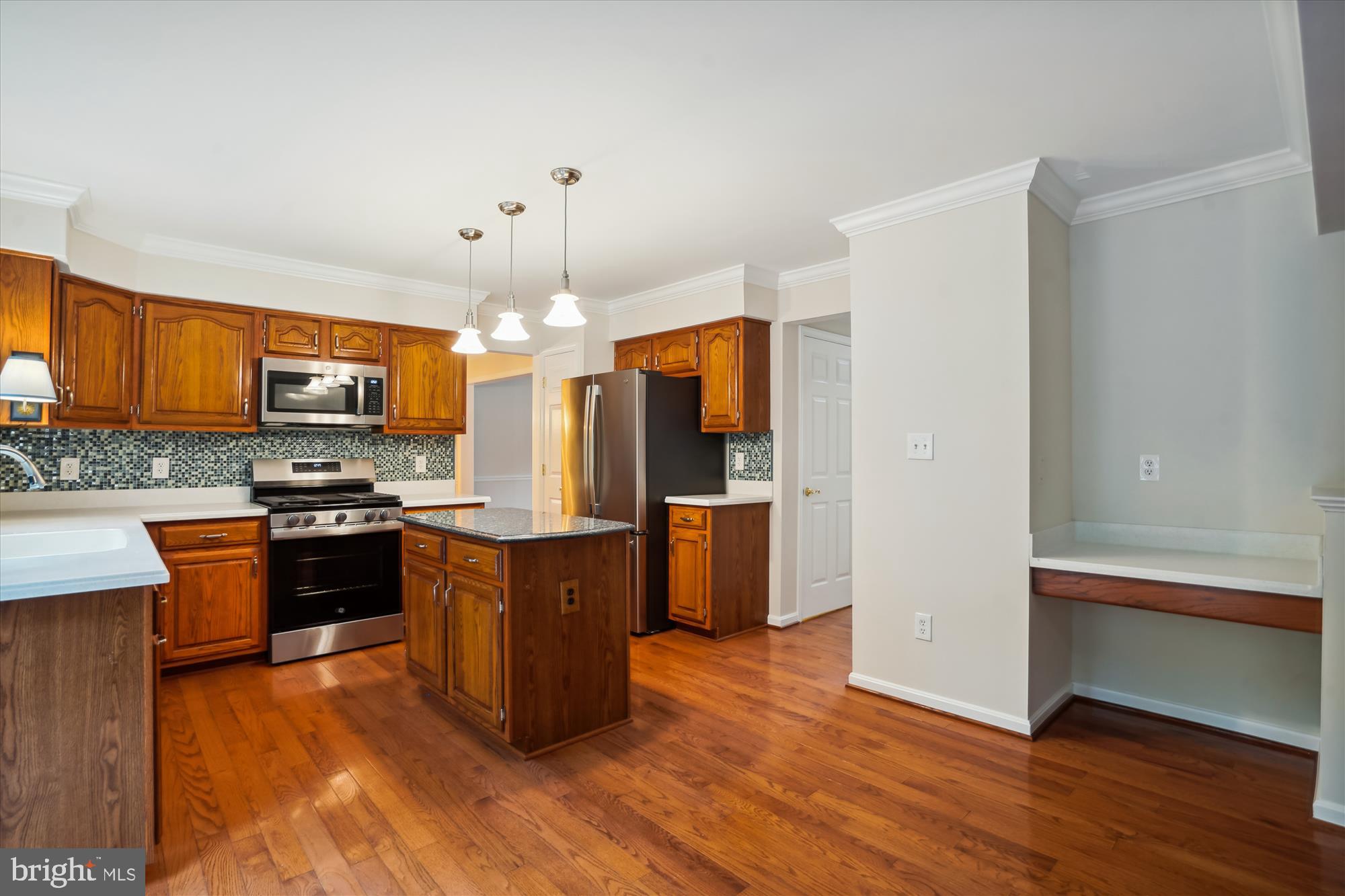 CROSSPOINTE - Residential