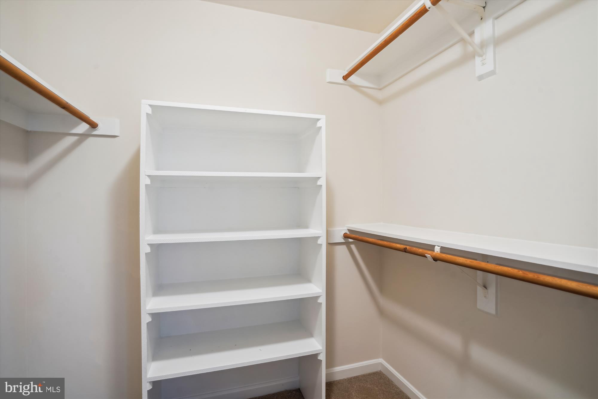 CROSSPOINTE - Residential