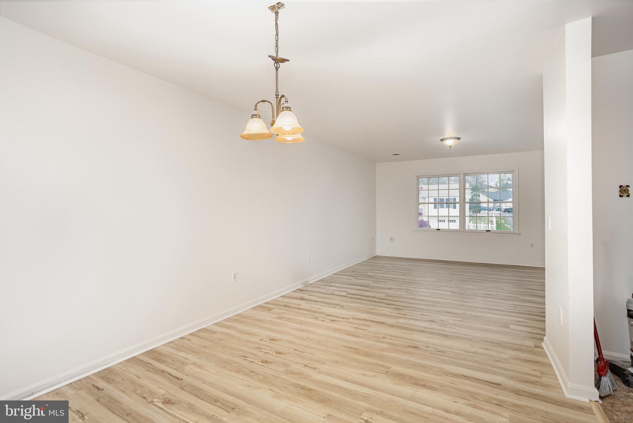 SHELLEYS RIVERVIEW - Residential