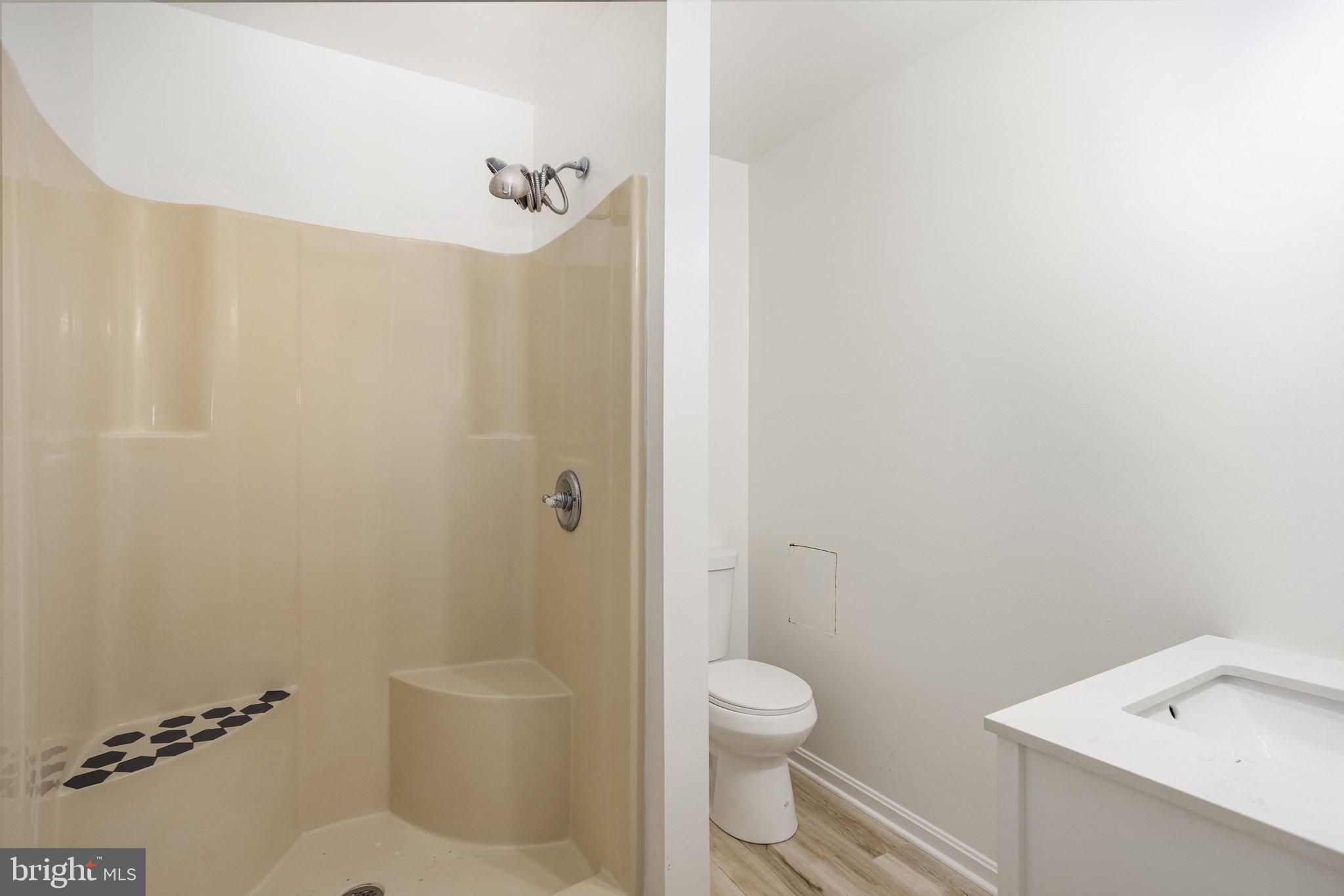 SHELLEYS RIVERVIEW - Residential