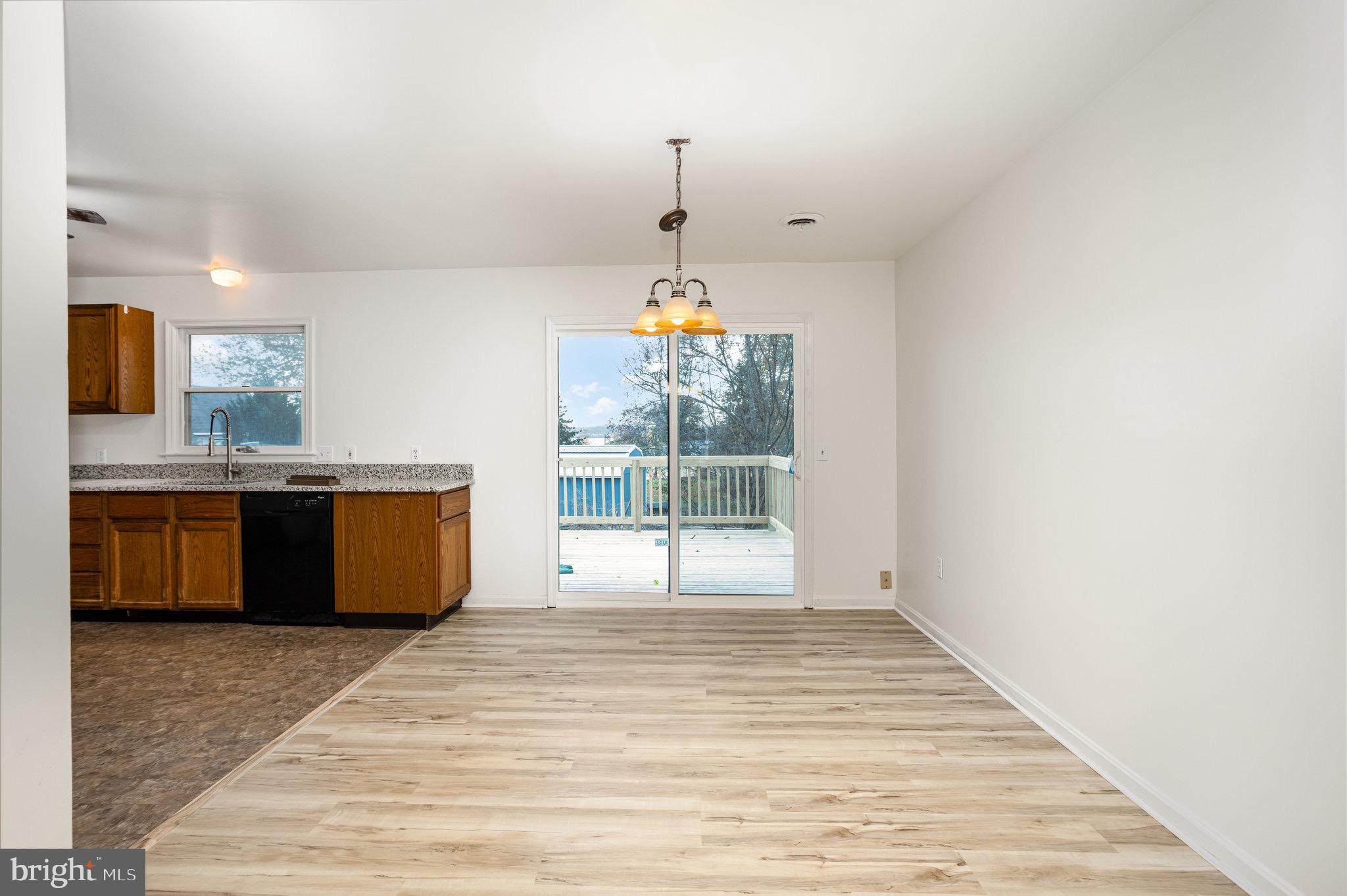 SHELLEYS RIVERVIEW - Residential