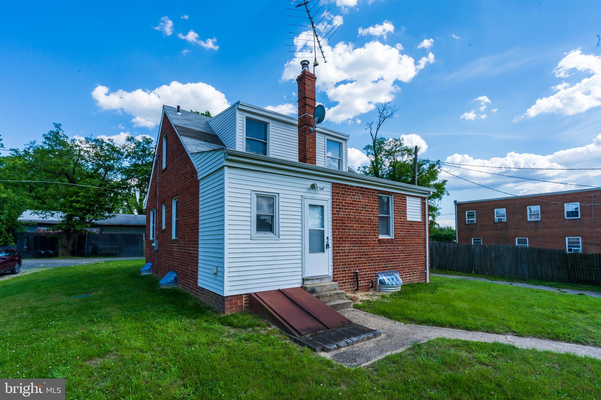 DISTRICT HEIGHTS - Residential