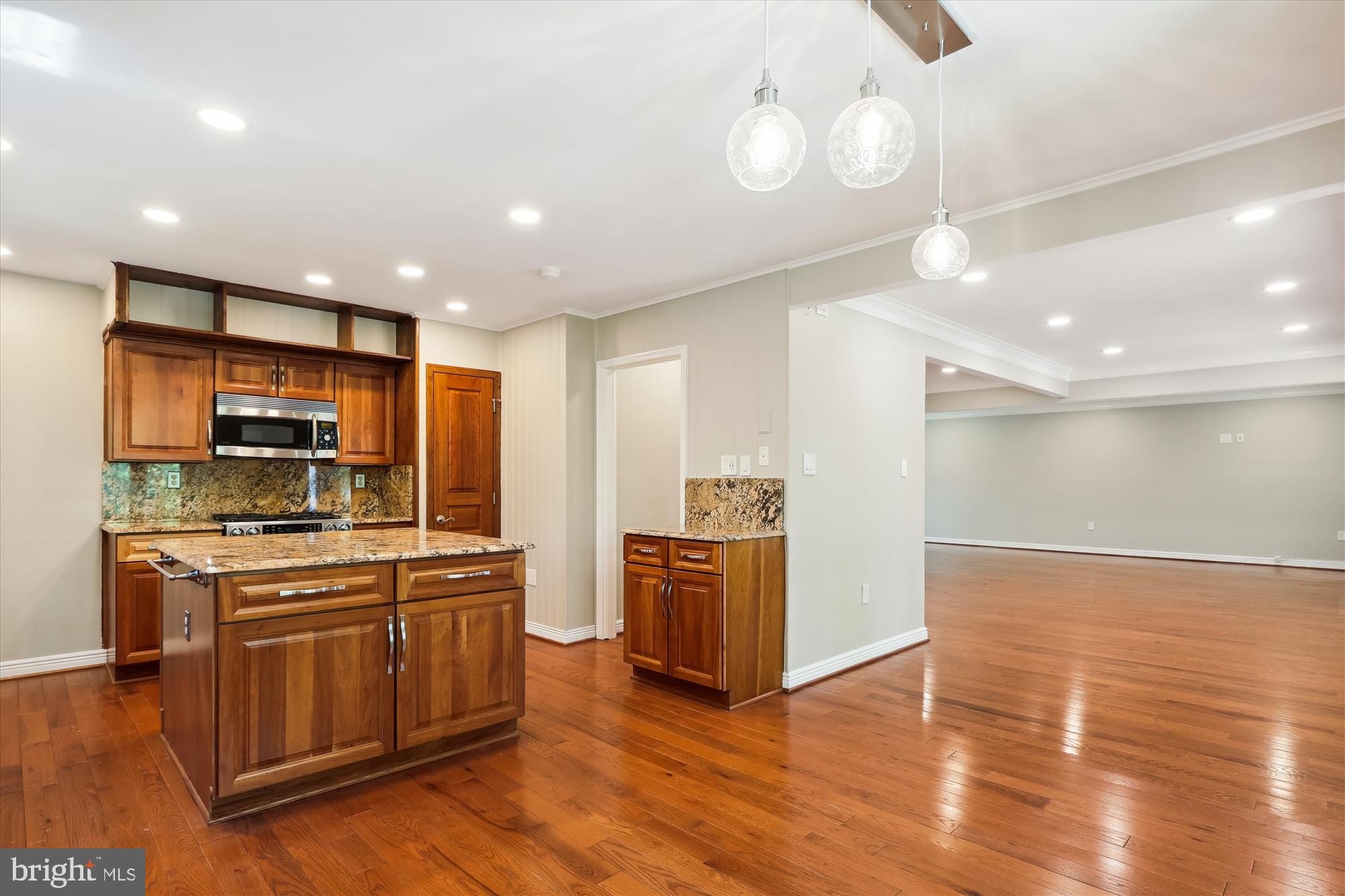 FOX MILL WOODS - Residential