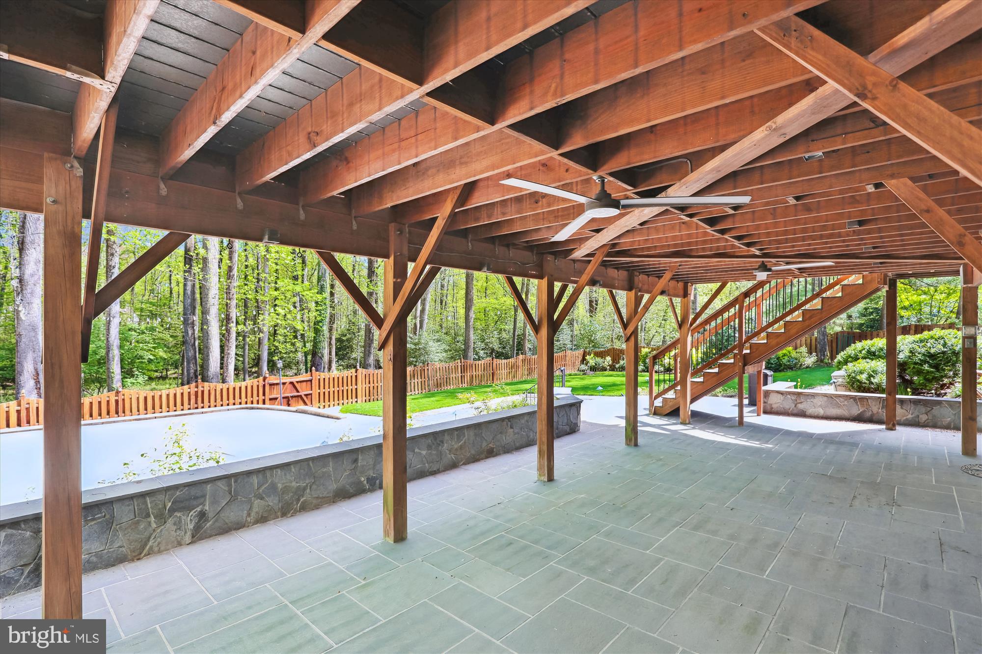 FOX MILL WOODS - Residential