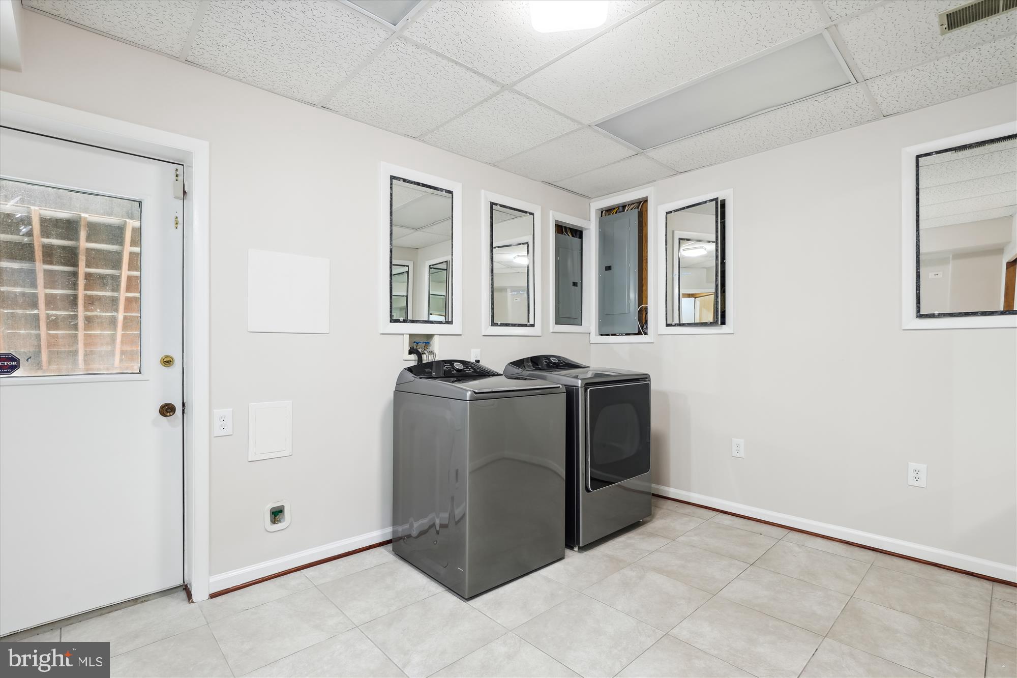 FOX MILL WOODS - Residential