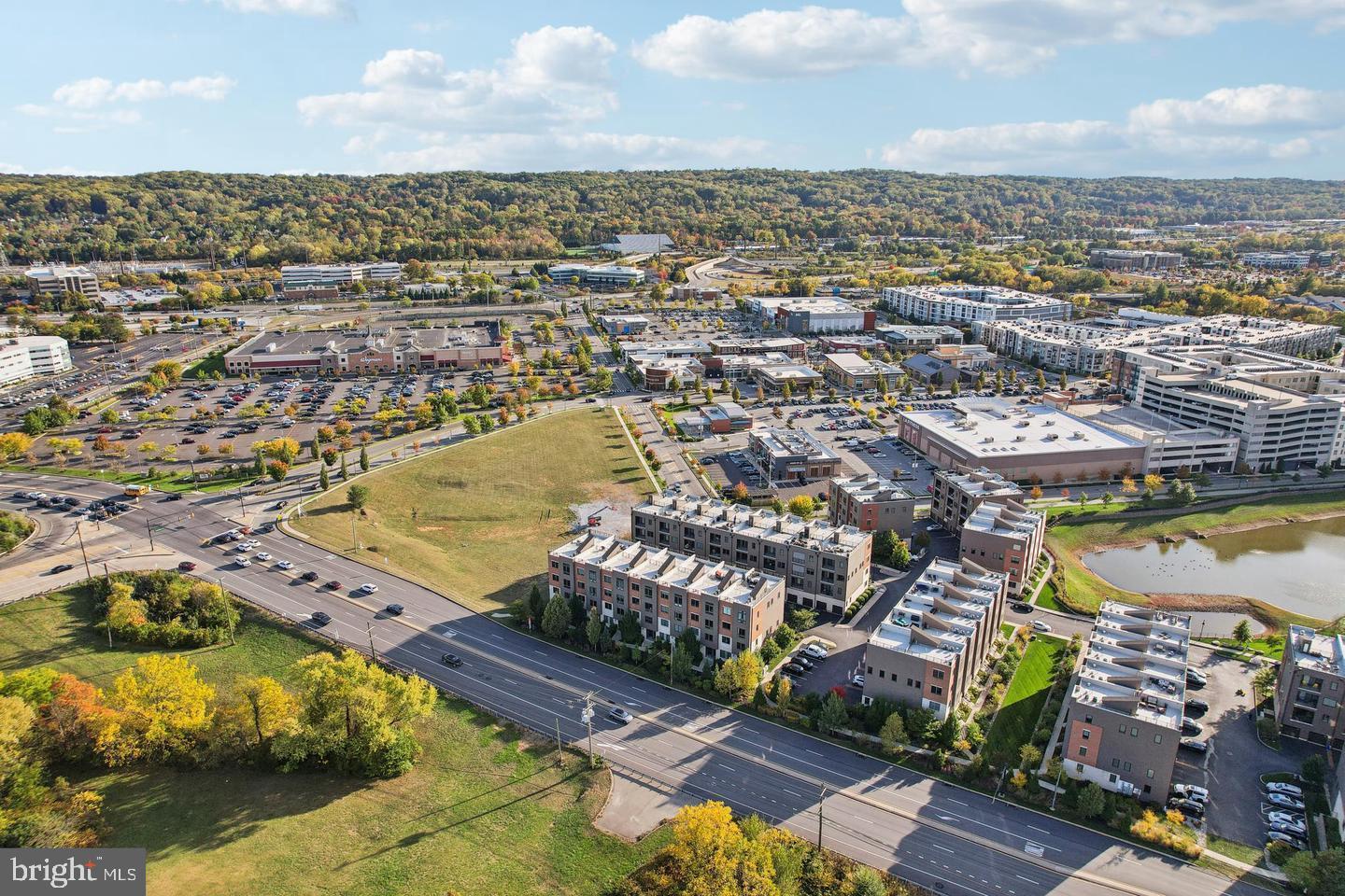 BROWNSTONES AT VF - Residential Lease