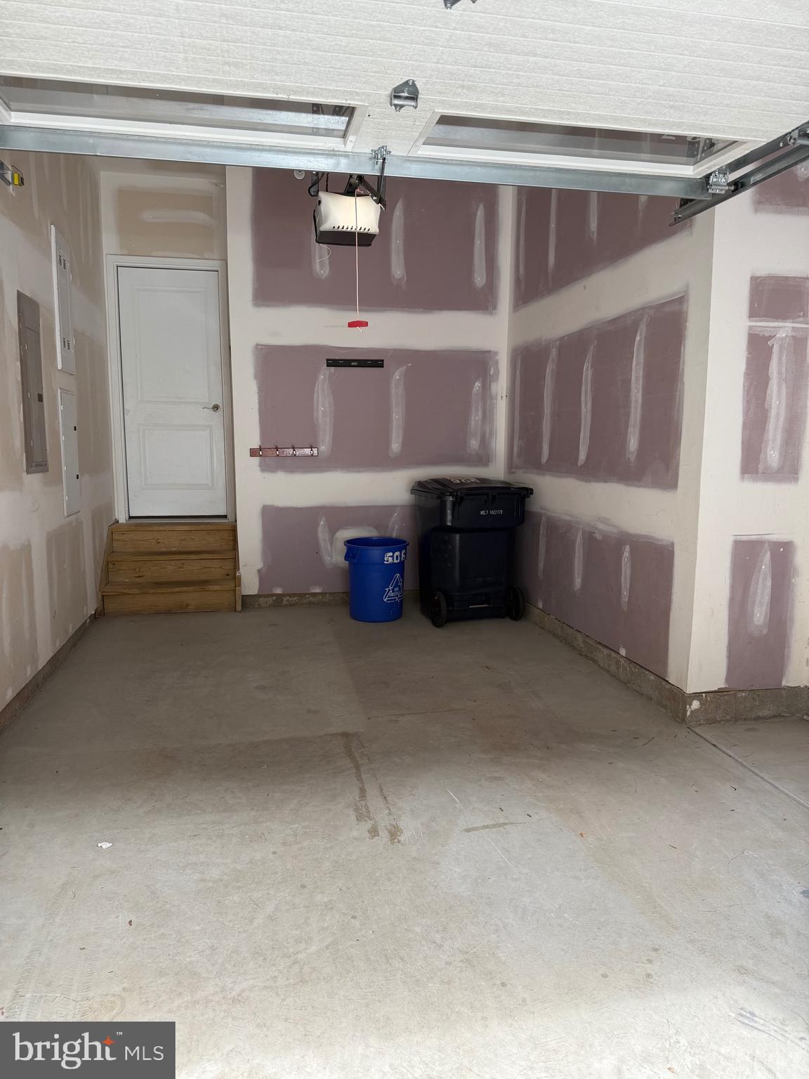 BROWNSTONES AT VF - Residential Lease