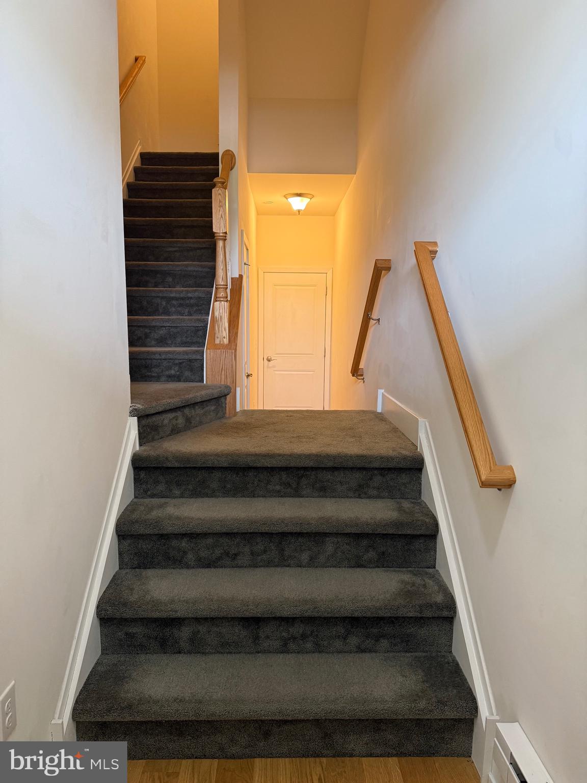 BROWNSTONES AT VF - Residential Lease