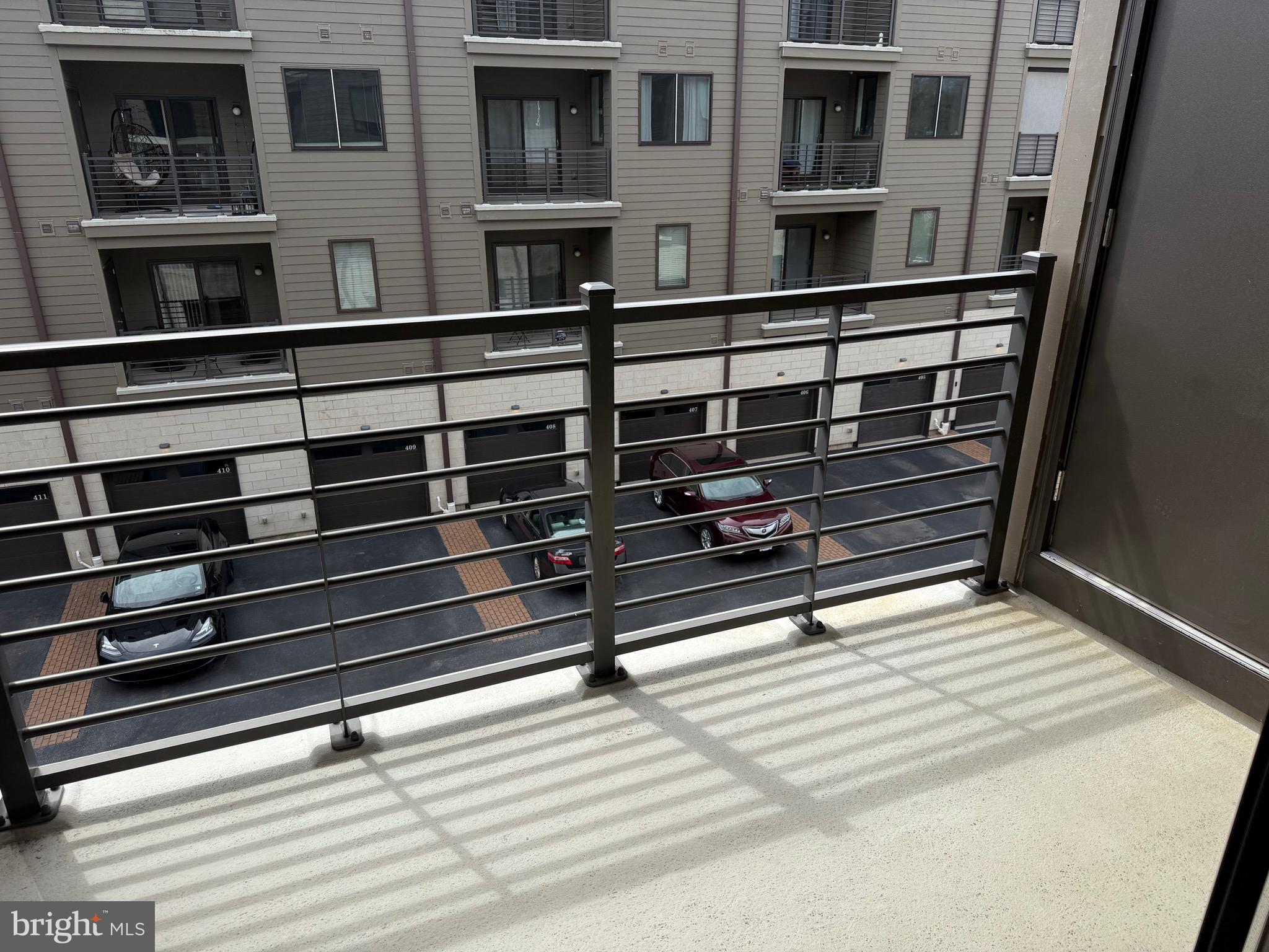 BROWNSTONES AT VF - Residential Lease