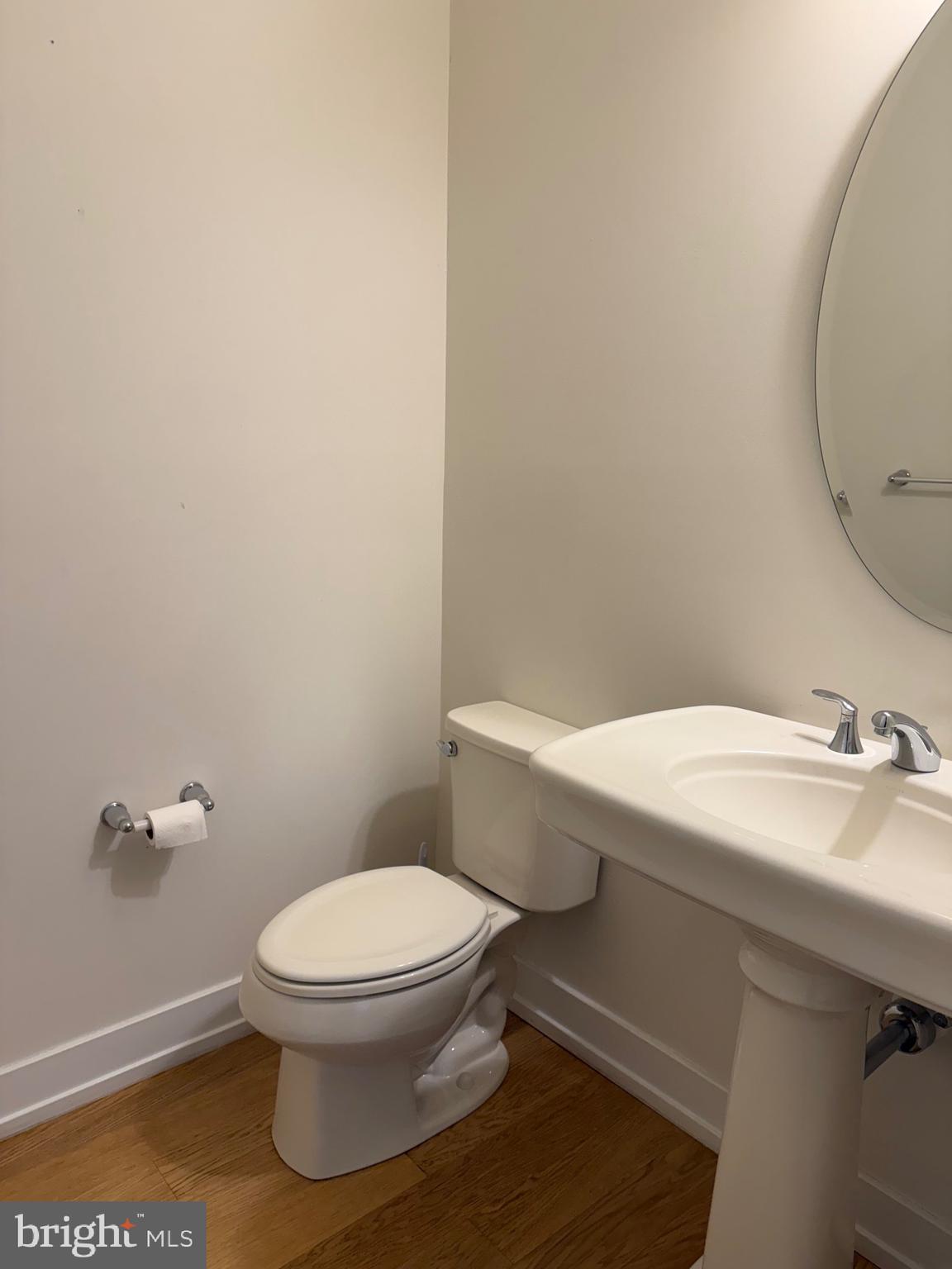 BROWNSTONES AT VF - Residential Lease